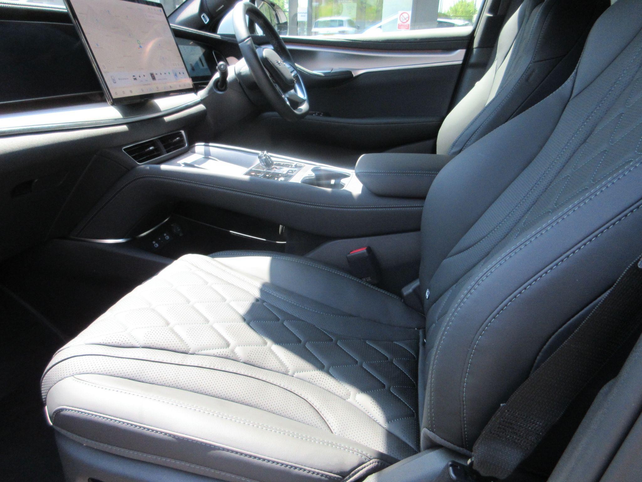 BYD Sealion 7 Image 39