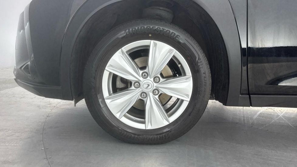 Lexus UX Self-Charging Hybrid Image 13