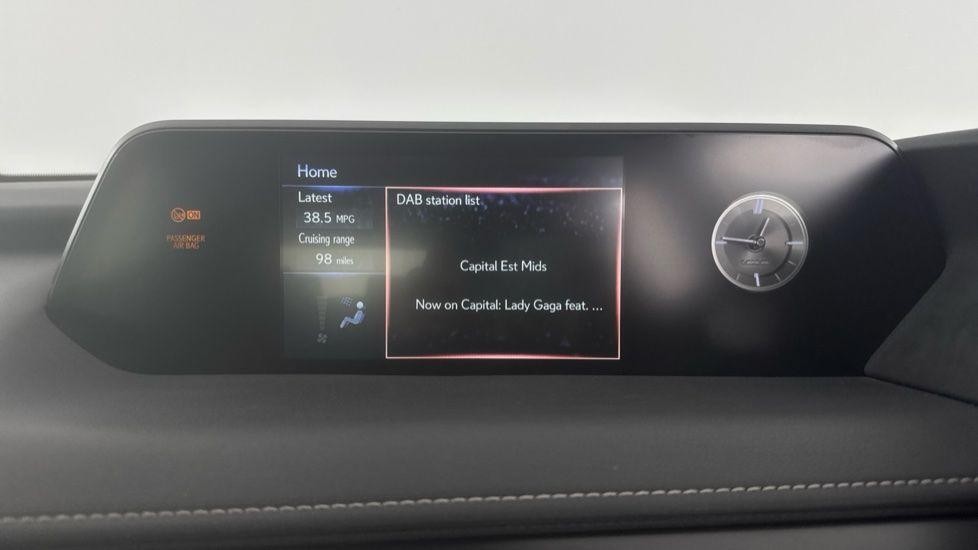 Lexus UX Self-Charging Hybrid Image 14