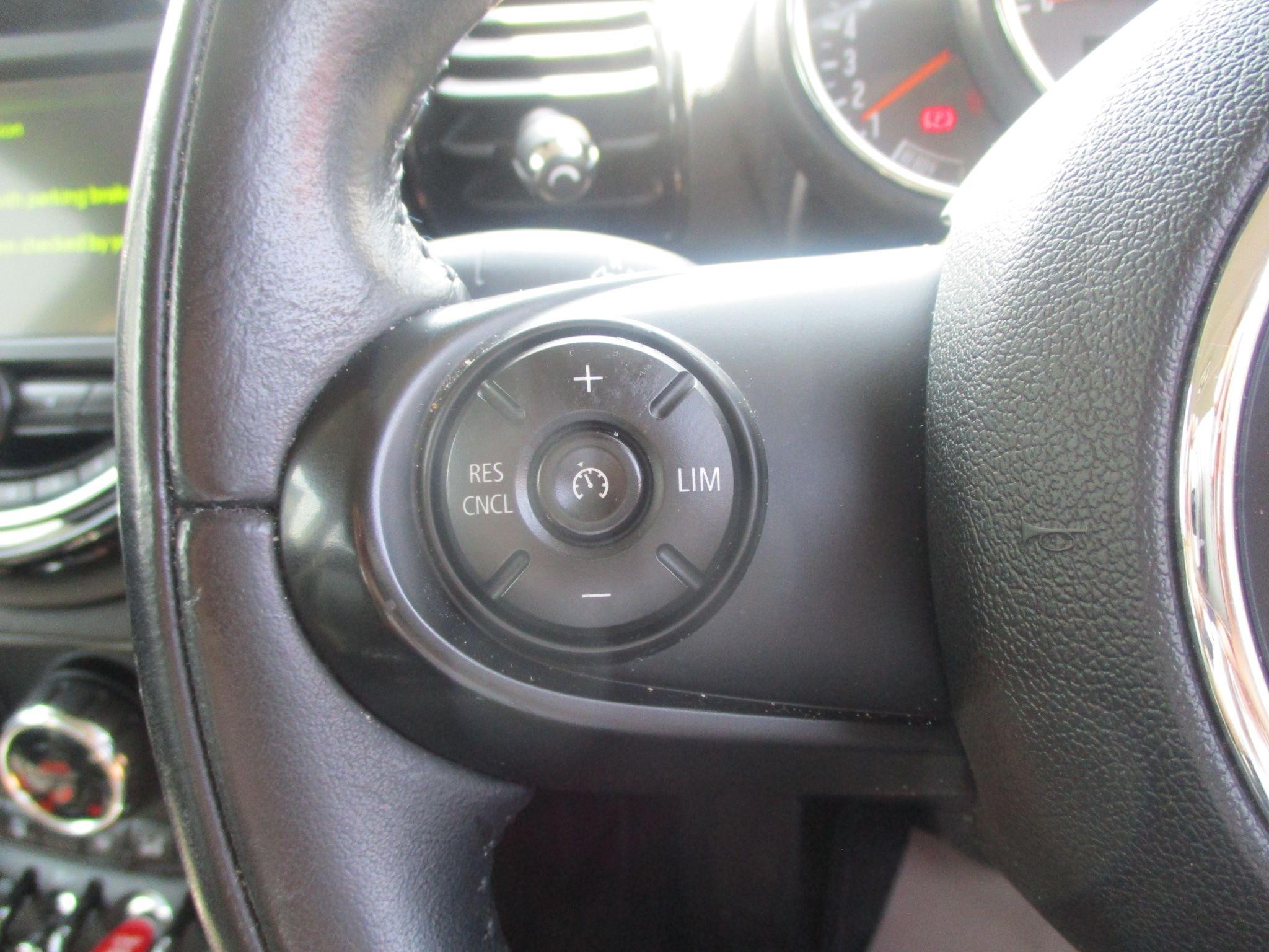 MINI Clubman Image 20