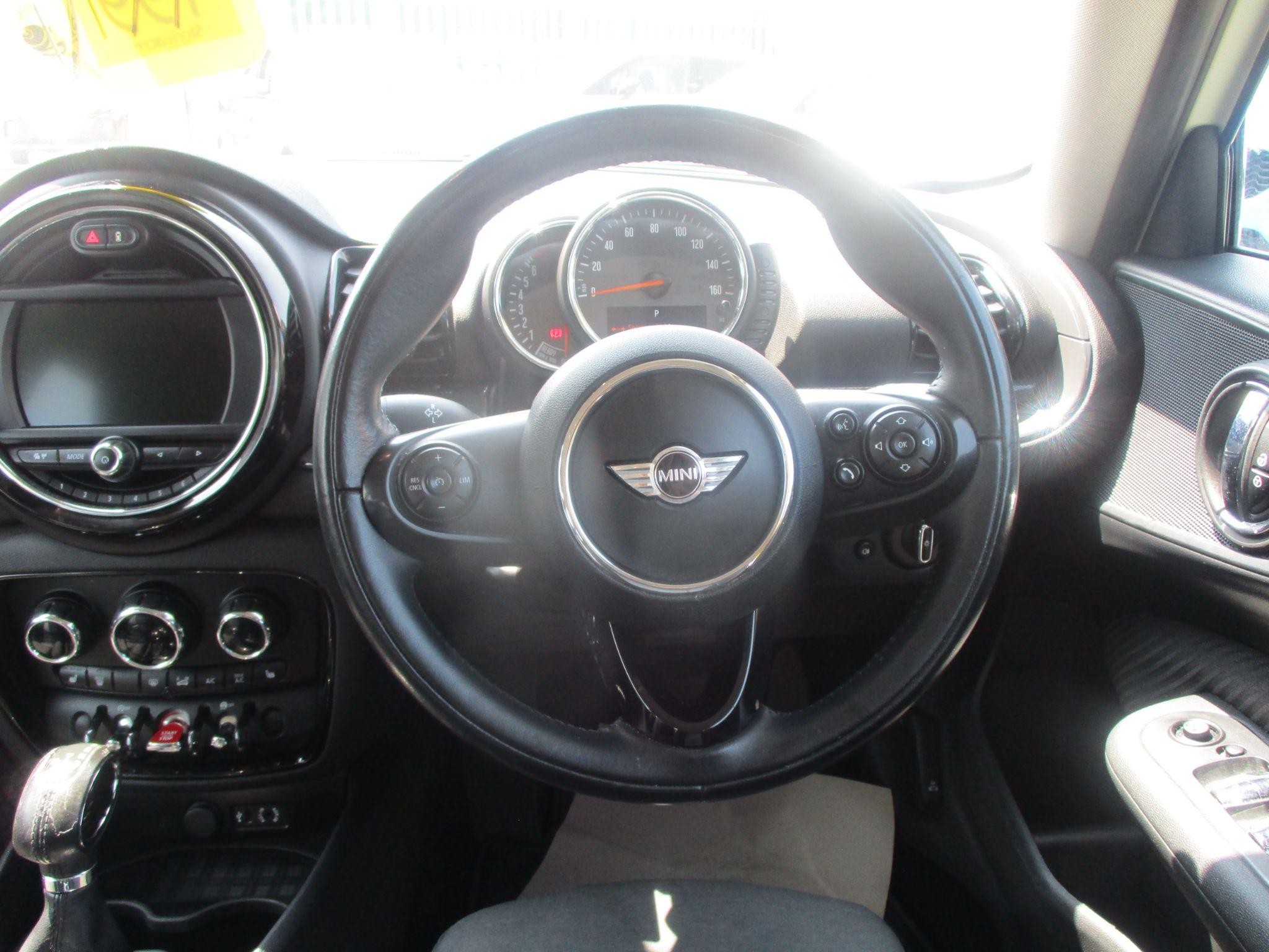 MINI Clubman Image 24