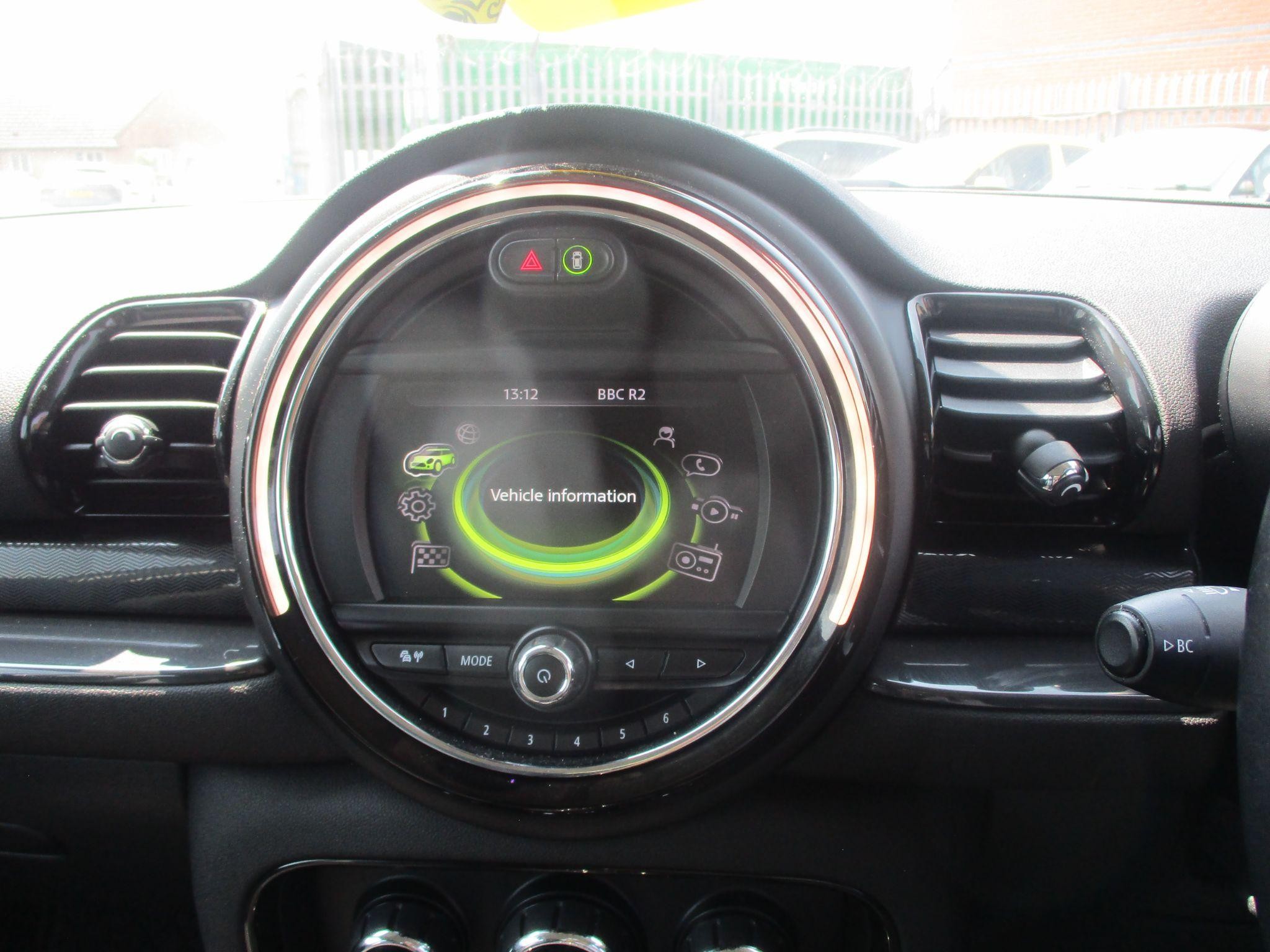 MINI Clubman Image 32