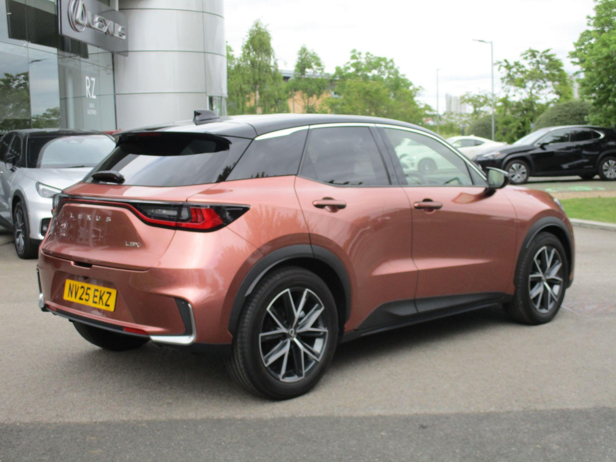 Lexus LBX Image 8