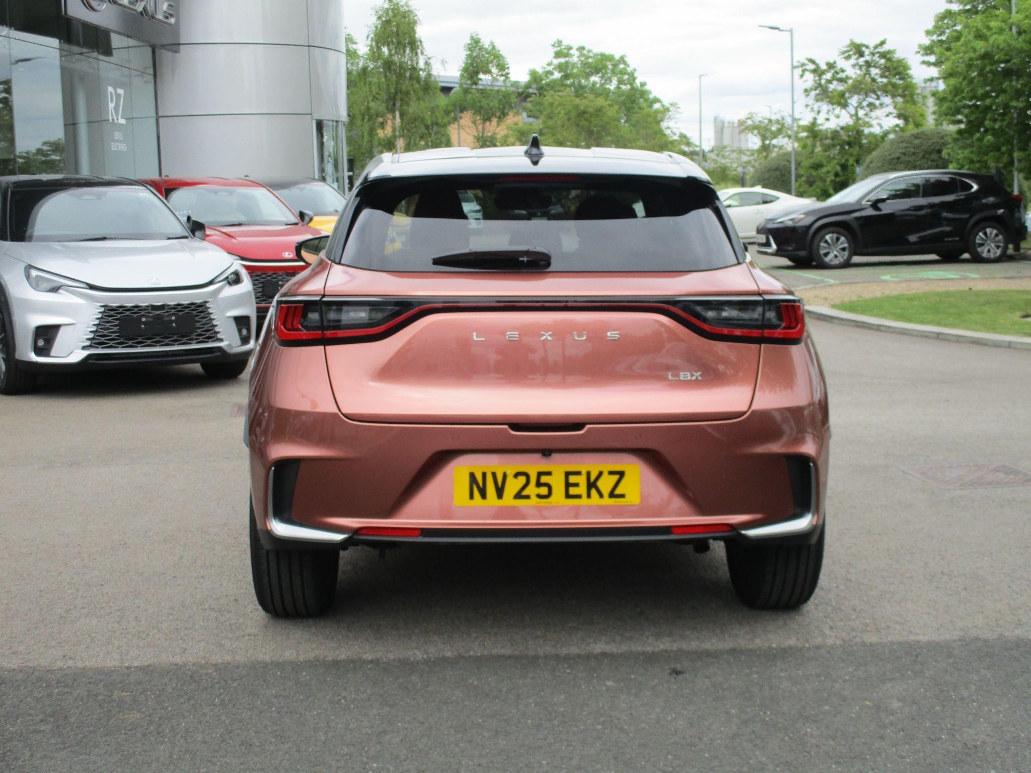 Lexus LBX Image 9