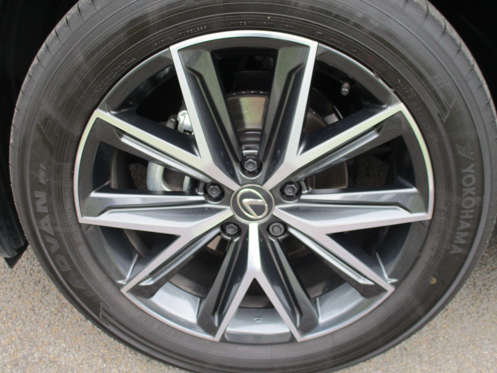Lexus LBX Image 19