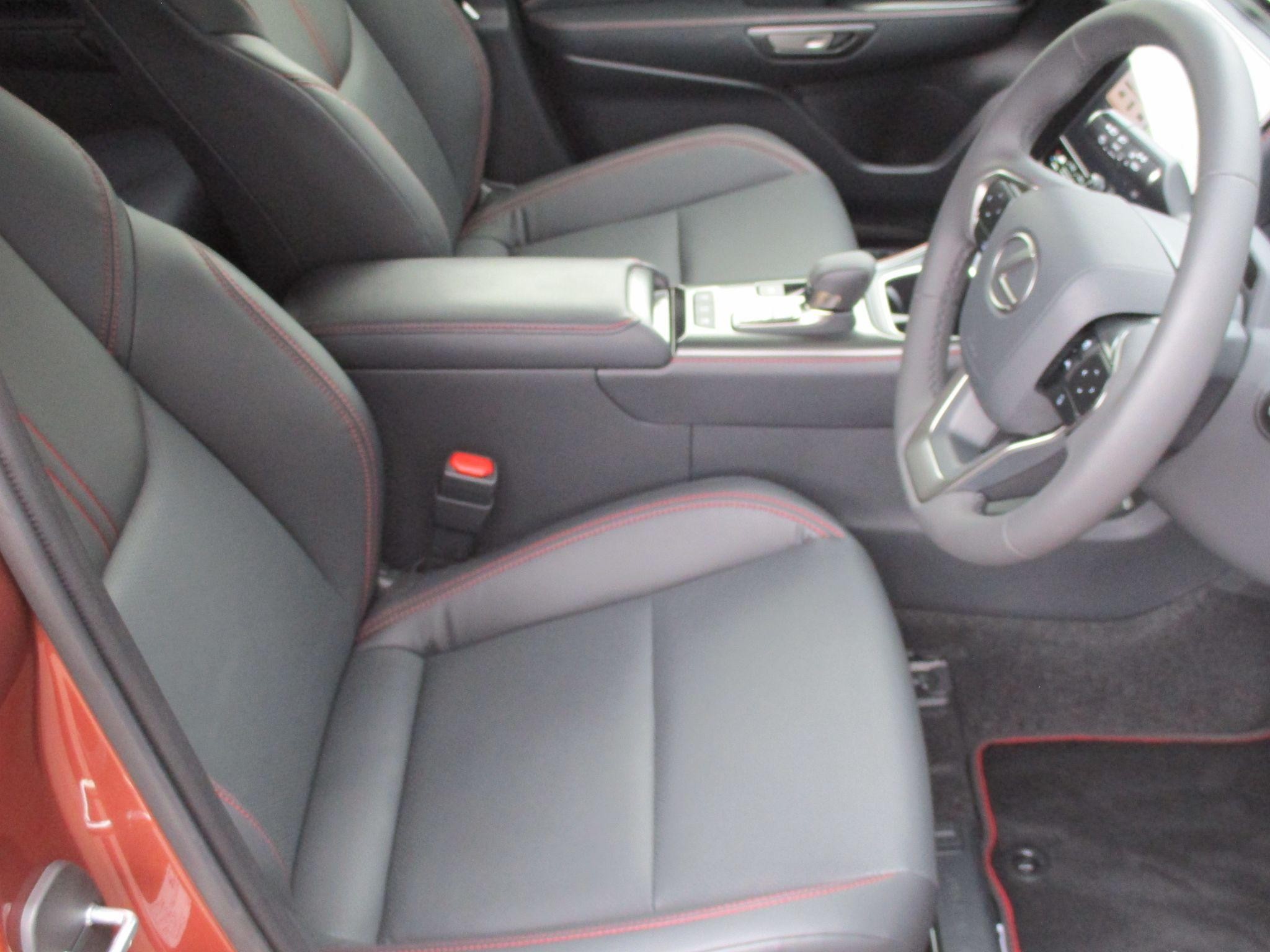 Lexus LBX Image 27