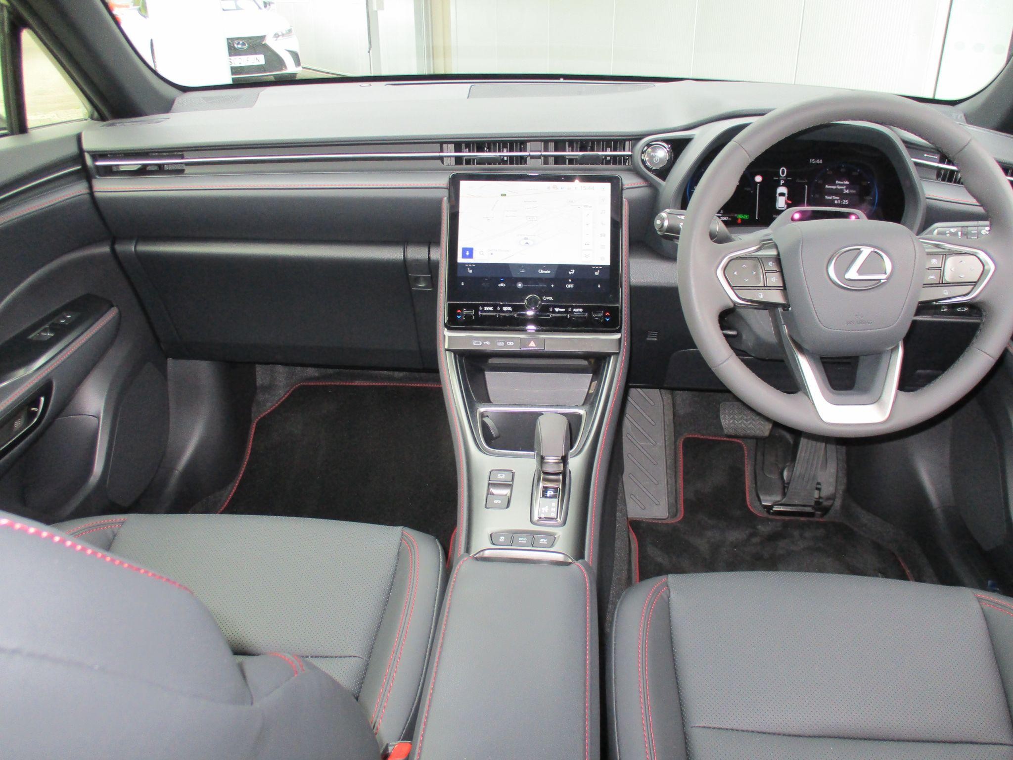Lexus LBX Image 44