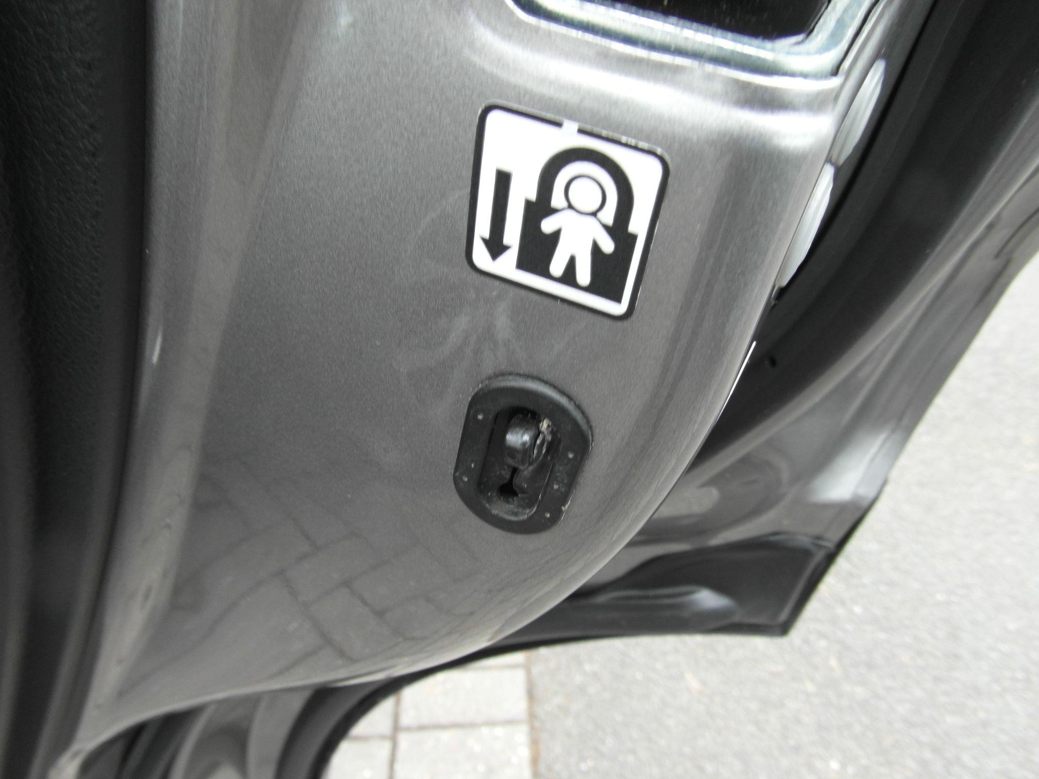 Lexus NX Self-Charging Hybrid Image 27