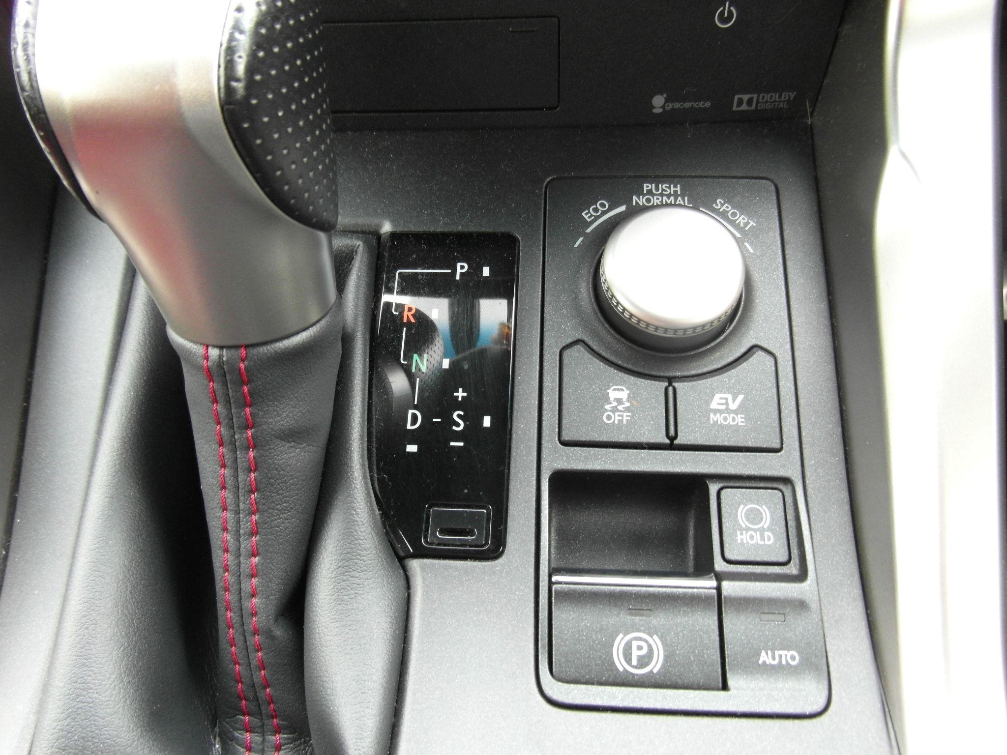 Lexus NX Self-Charging Hybrid Image 39