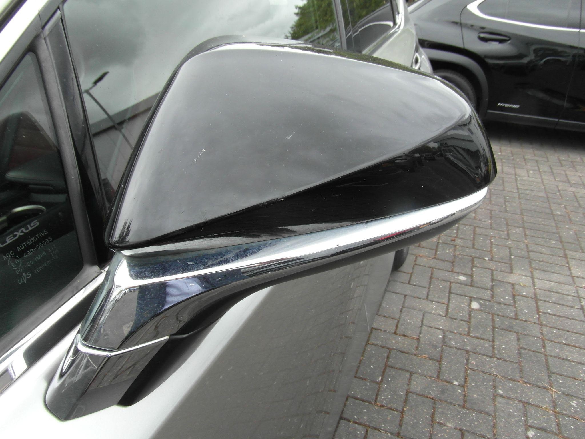 Lexus NX Self-Charging Hybrid Image 44