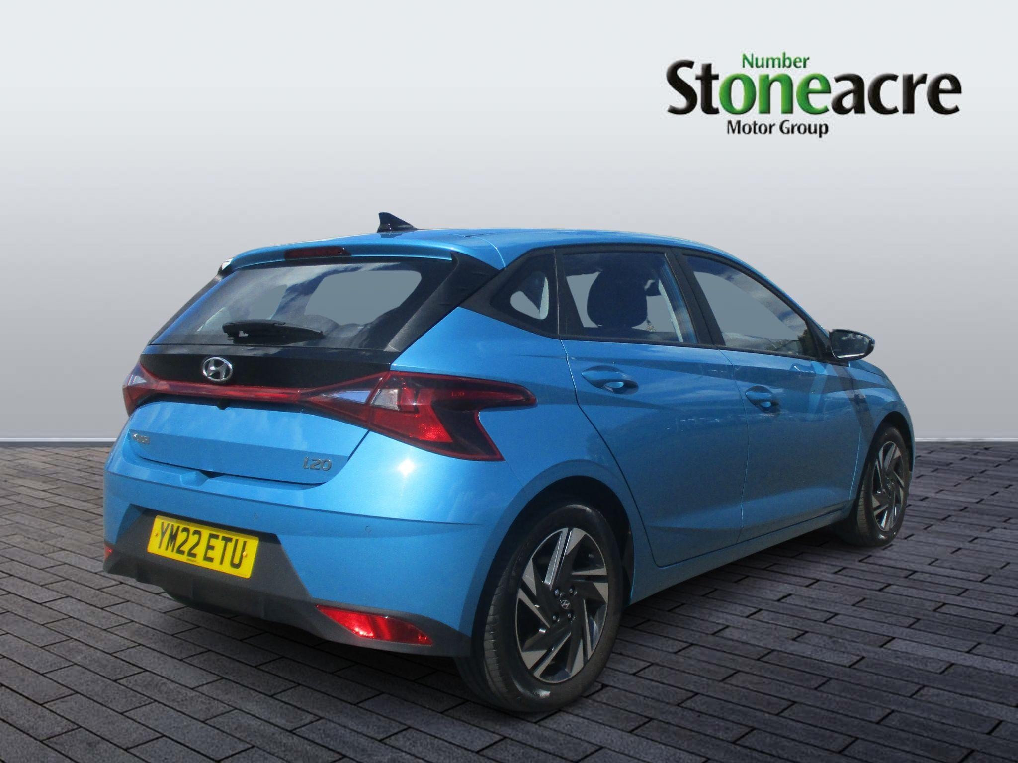 Hyundai i20 Image 2
