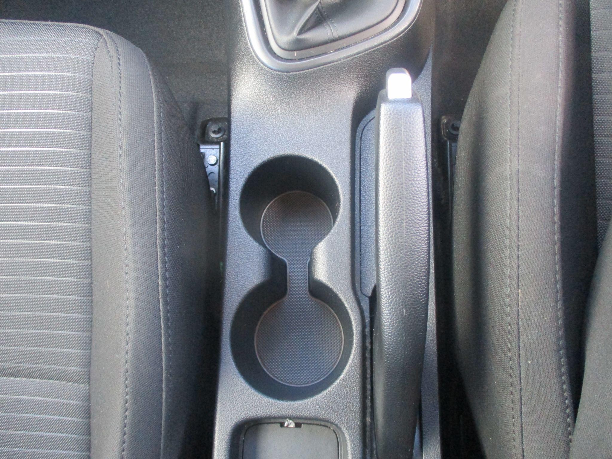 Hyundai i20 Image 15