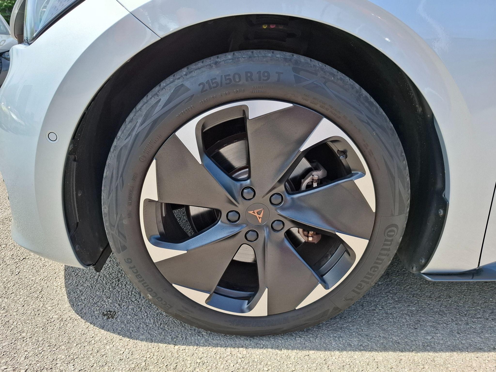 CUPRA Born Image 16