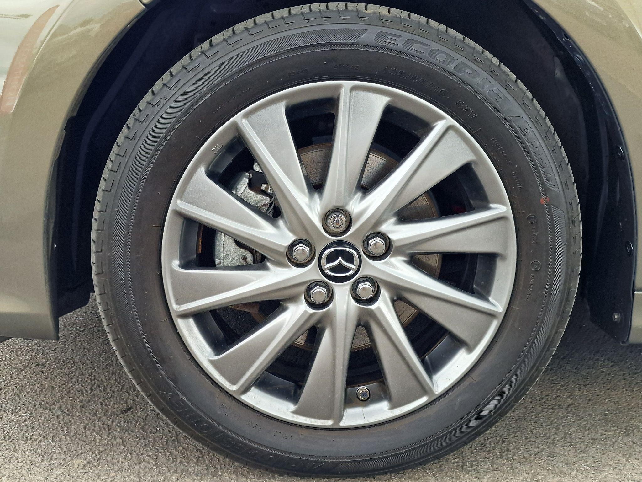 Mazda2 Hybrid Image 18