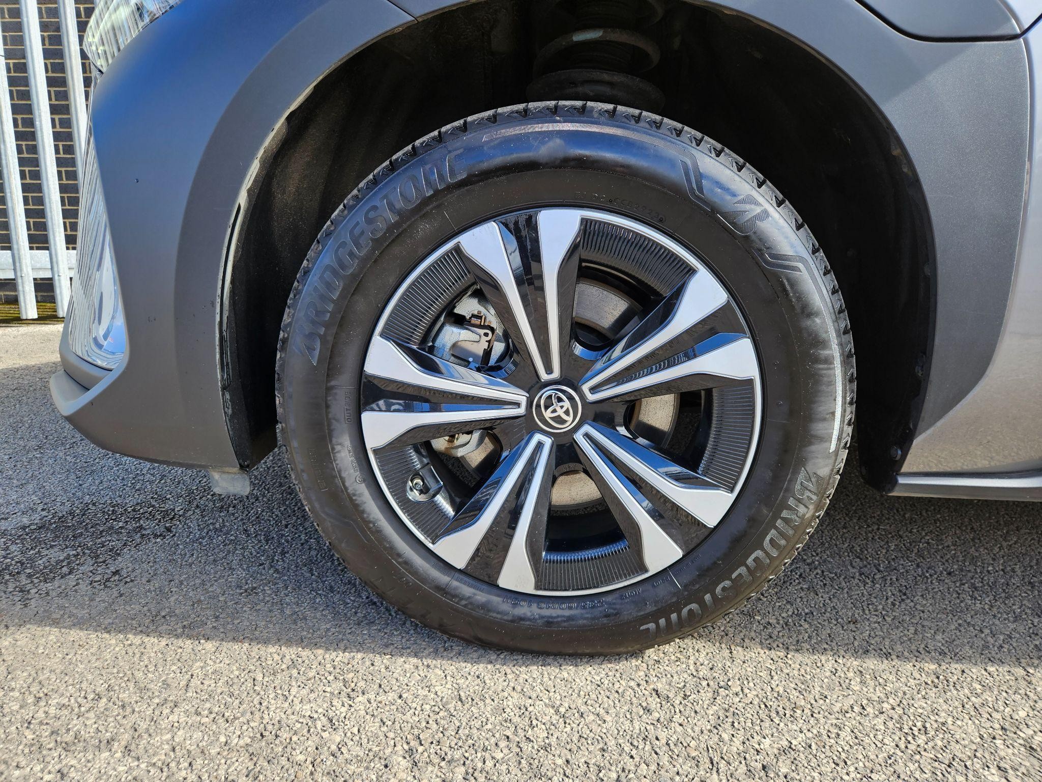 Toyota bZ4X Image 9