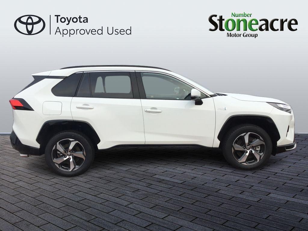 Toyota RAV4 Image 4