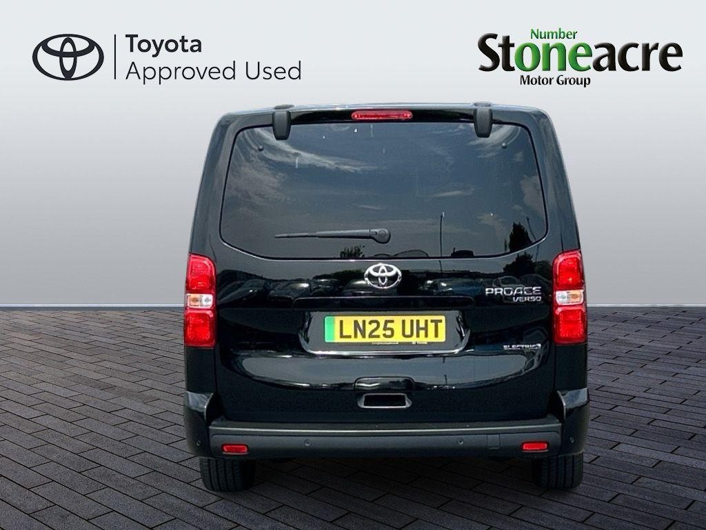 Toyota Proace Verso Image 6