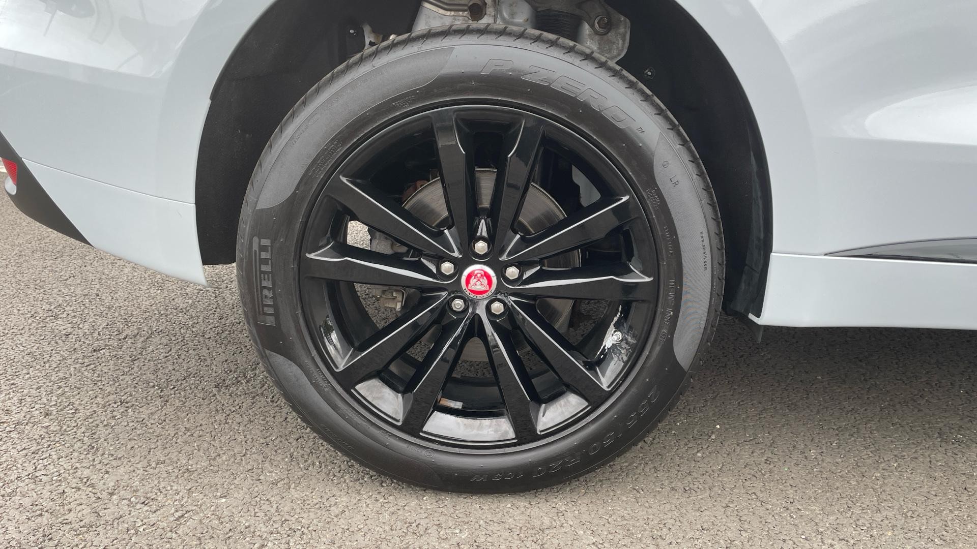 Jaguar F-Pace Image 41