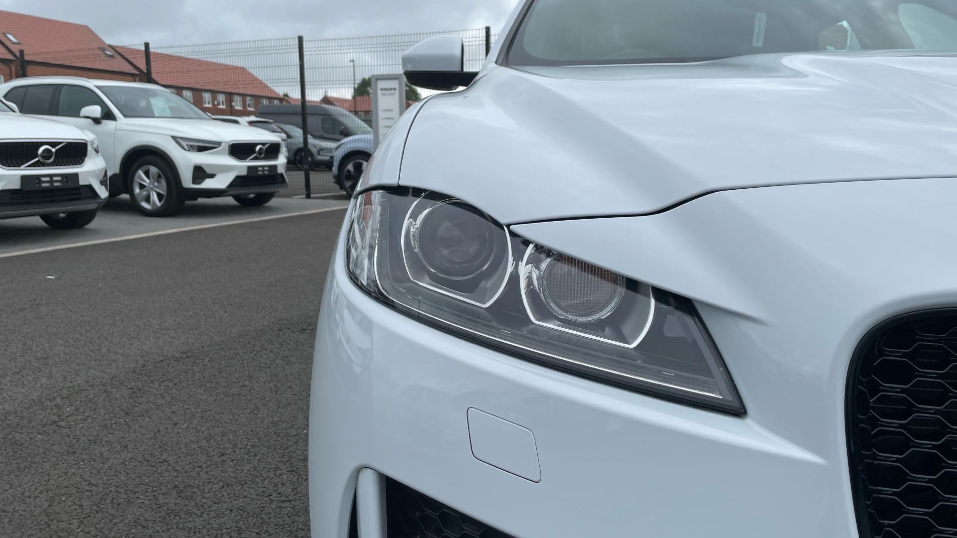 Jaguar F-Pace Image 45