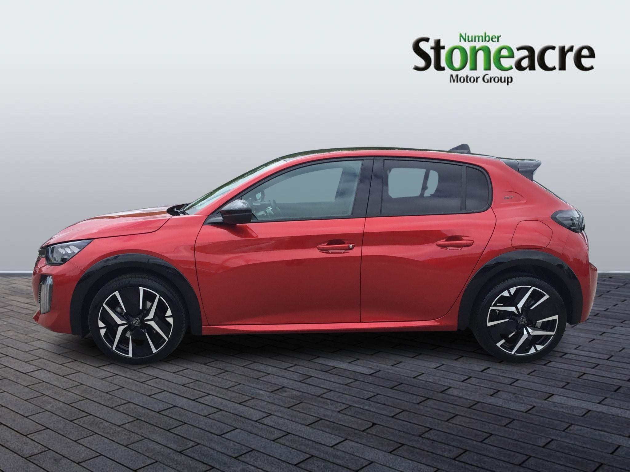 Peugeot 208 Image 6