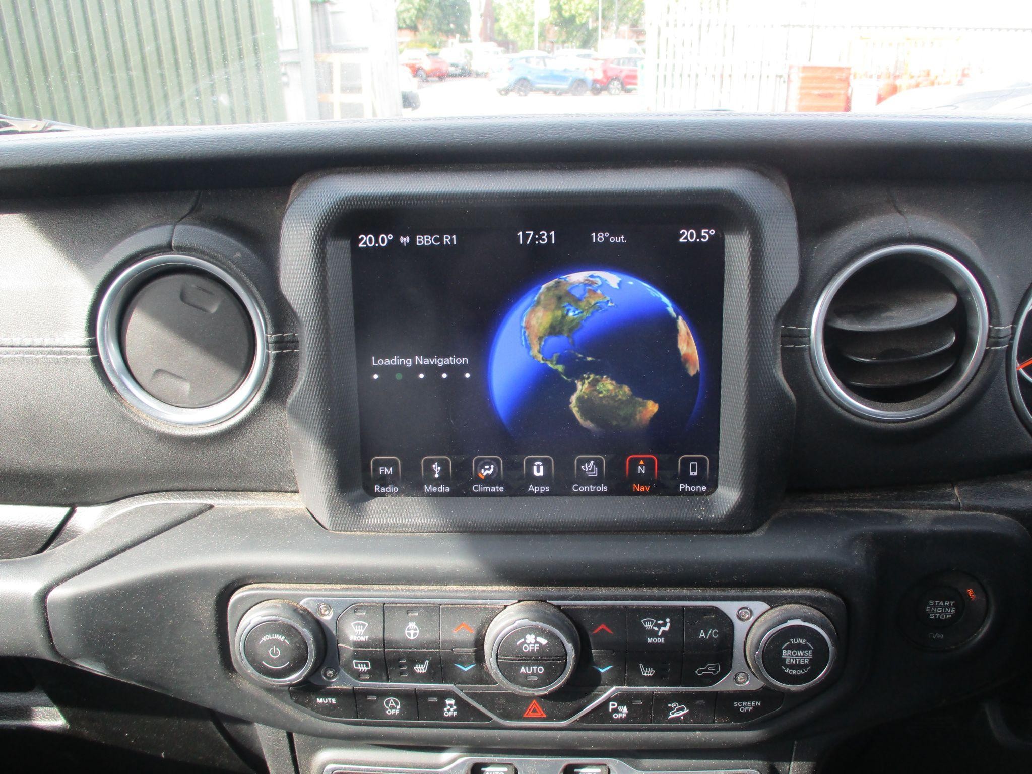 Jeep Wrangler Image 15