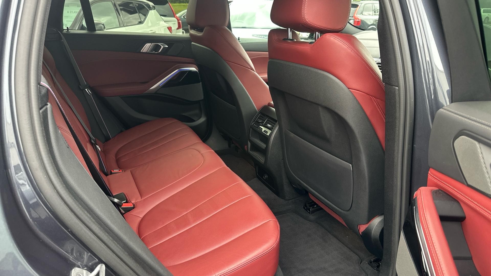 BMW X6 Image 6