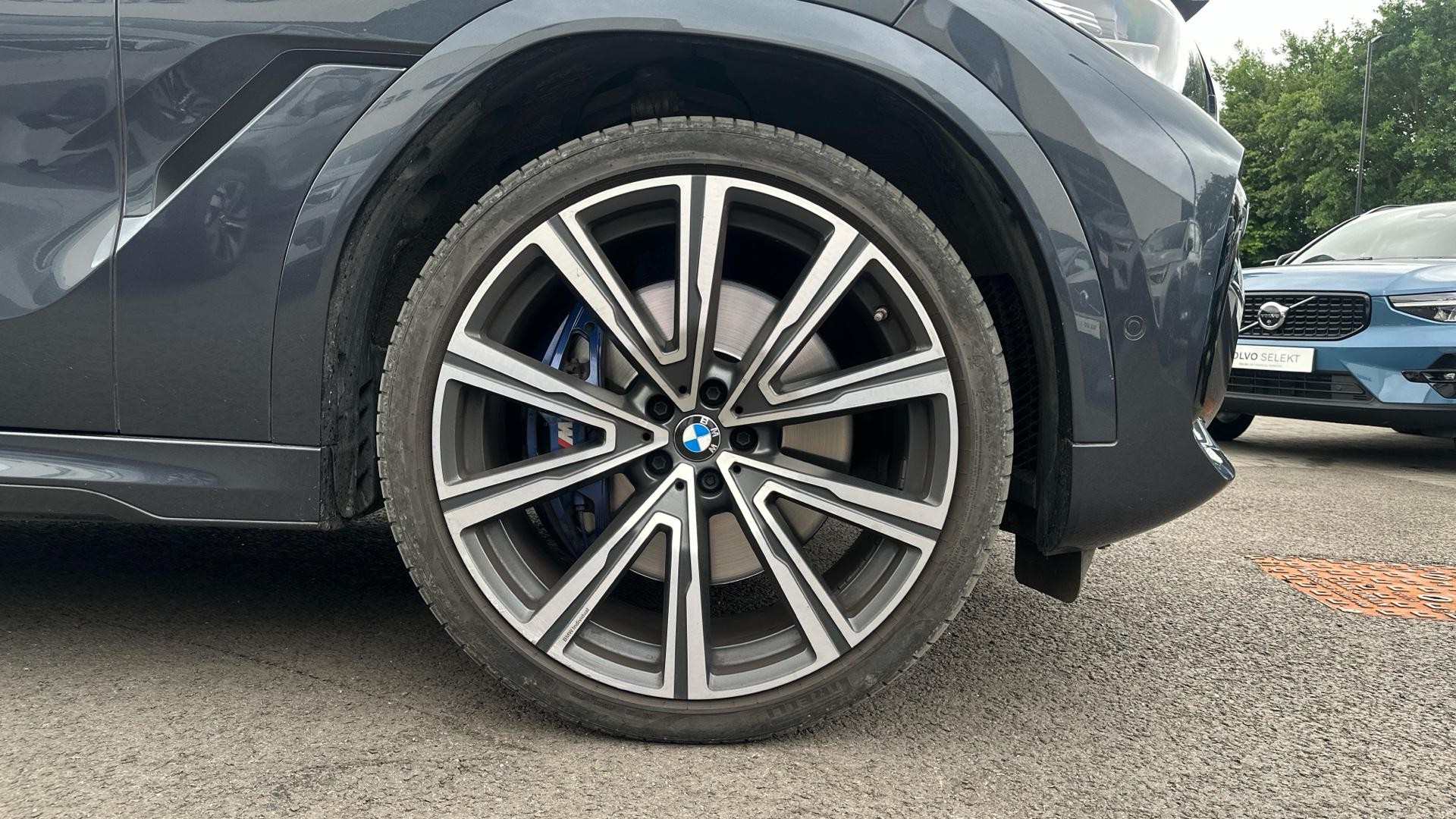 BMW X6 Image 9