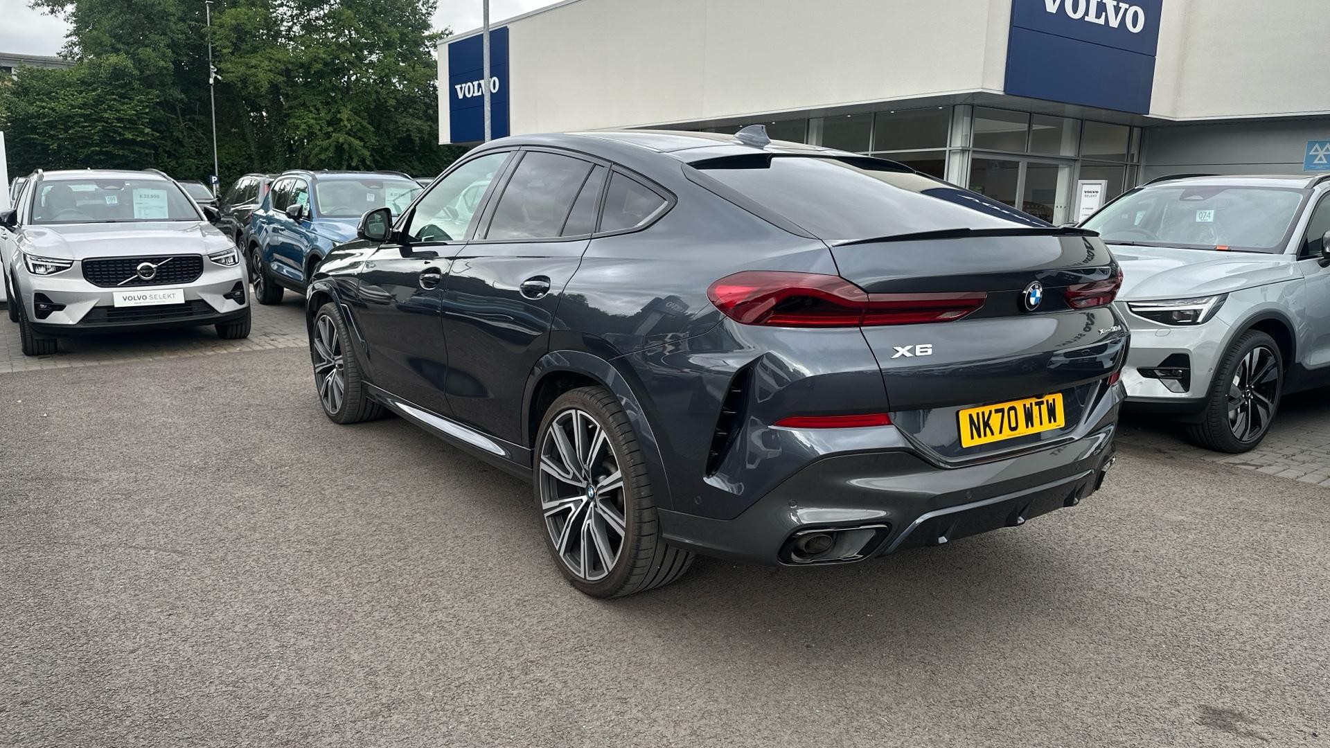 BMW X6 Image 18