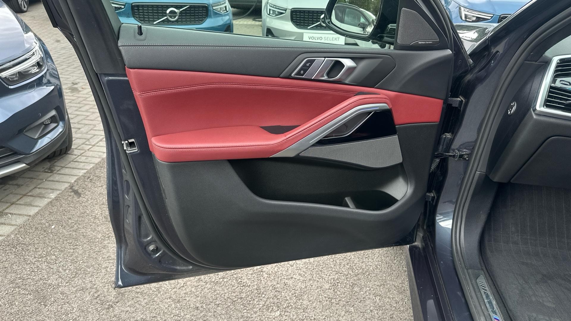 BMW X6 Image 22