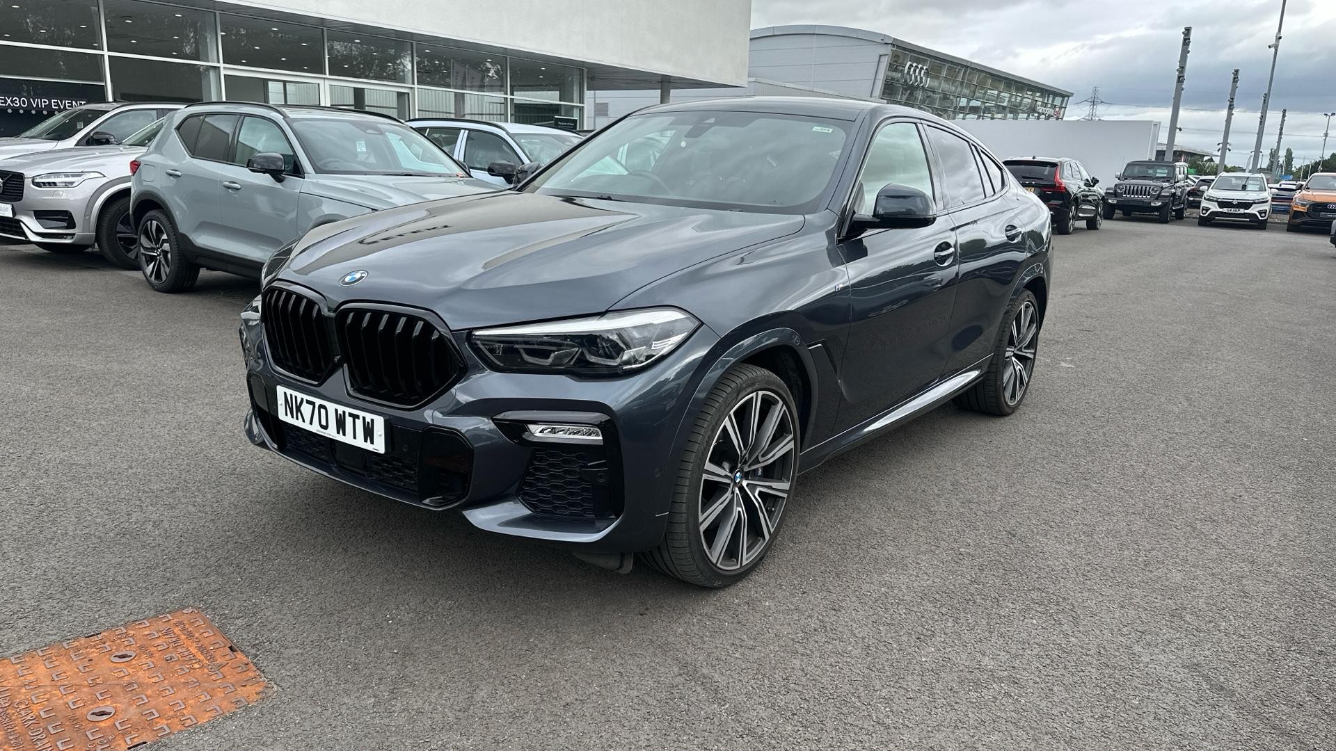 BMW X6 Image 26