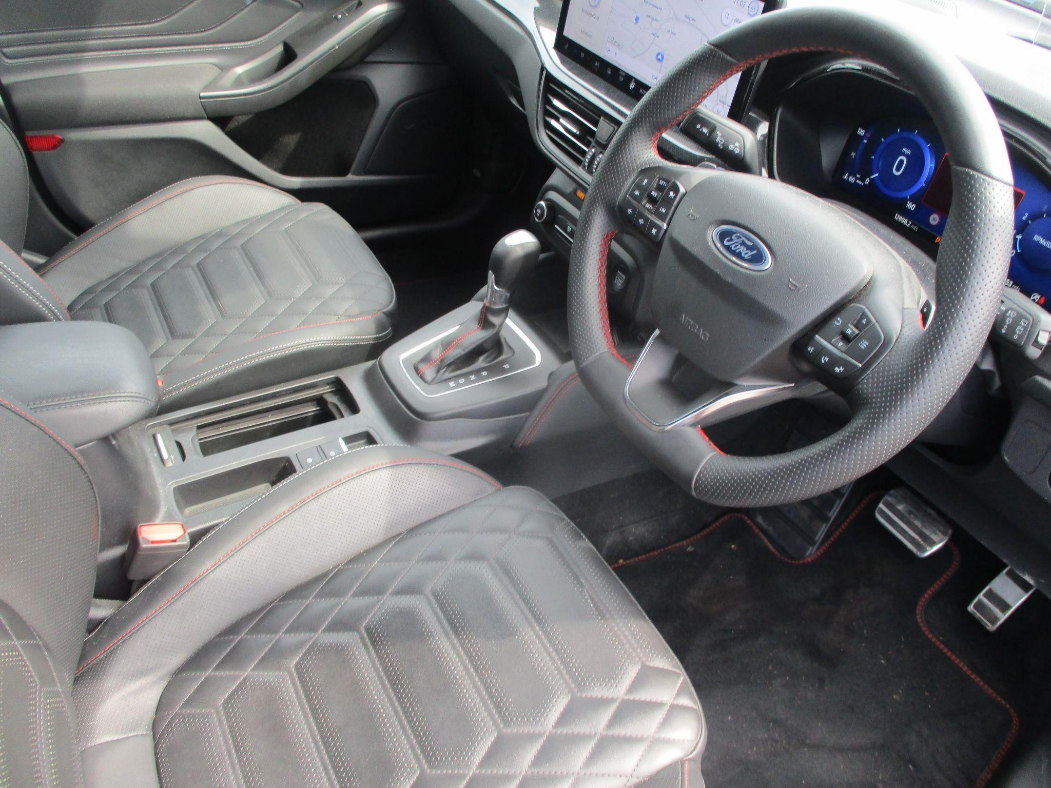 Ford Focus Image 17