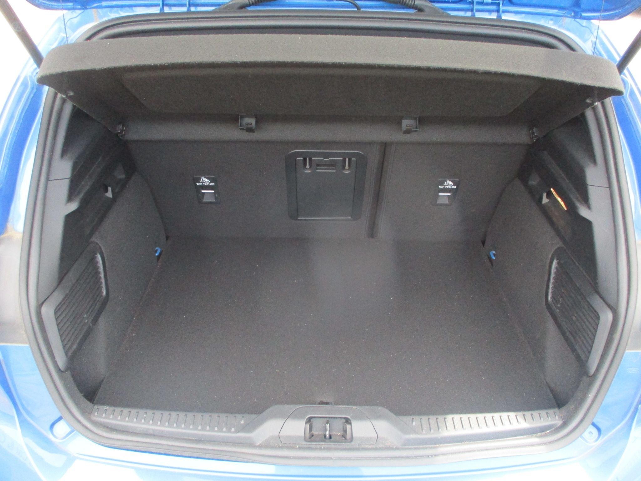 Ford Focus Image 20