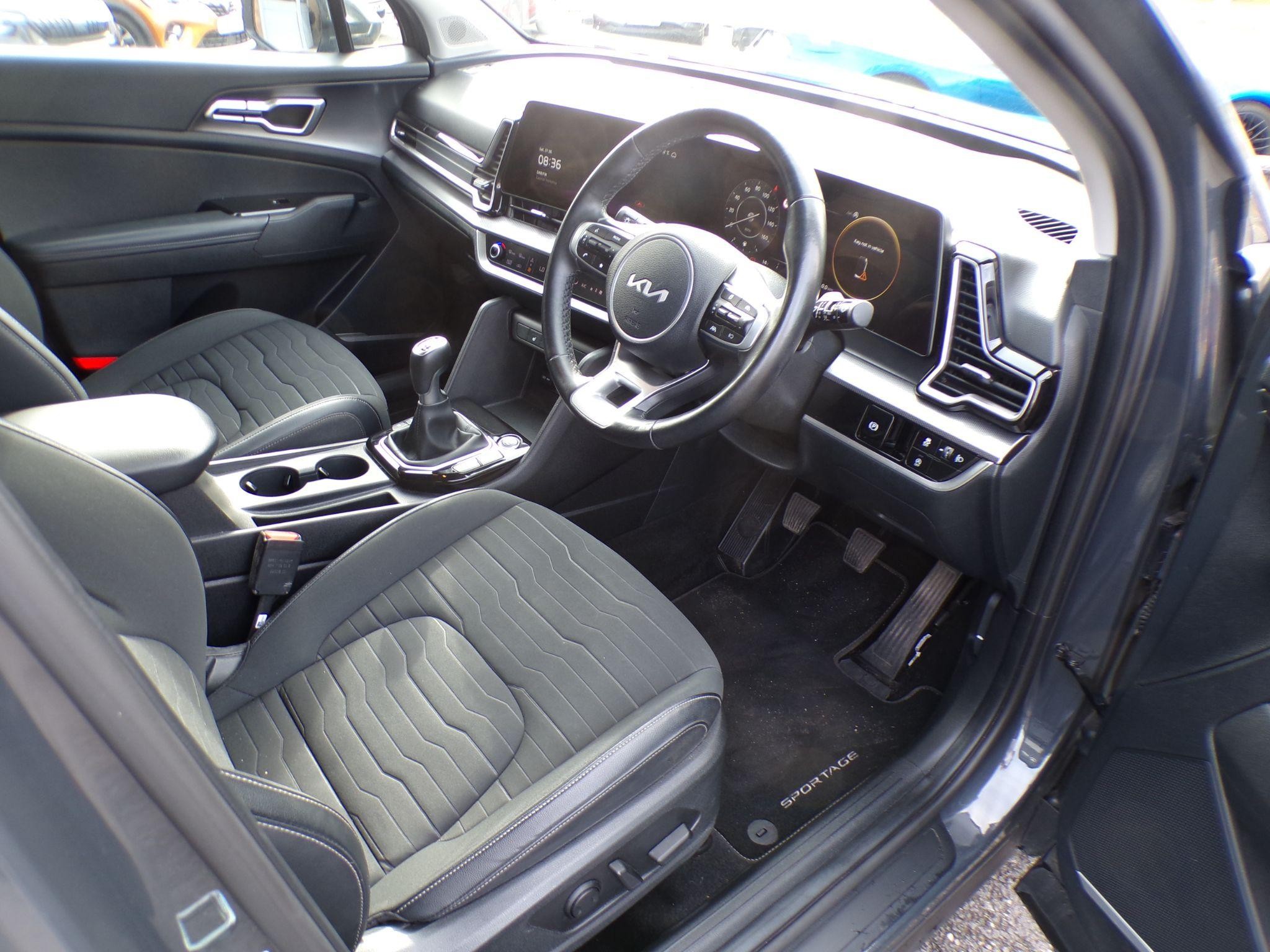Kia Sportage Image 13
