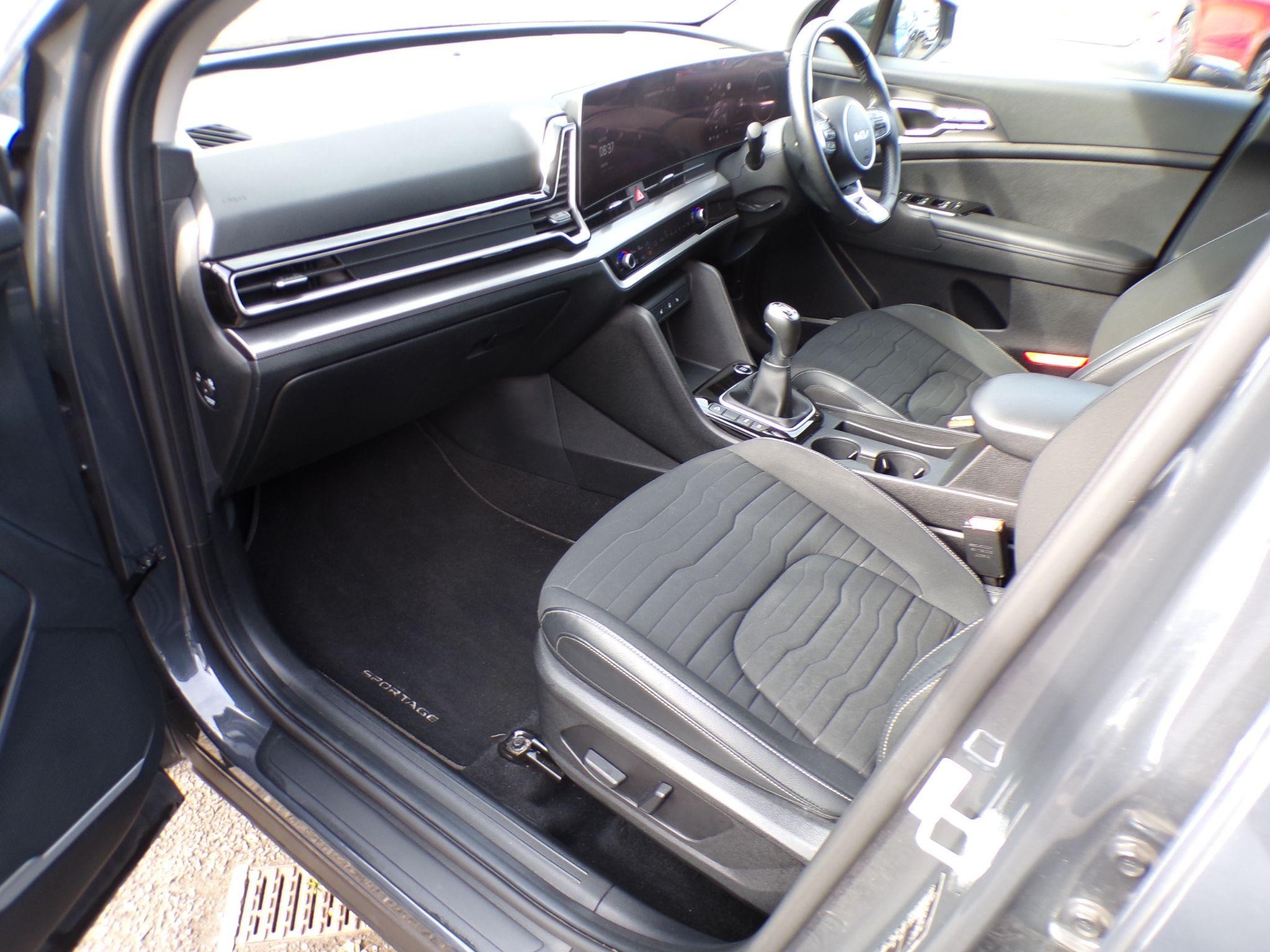 Kia Sportage Image 14