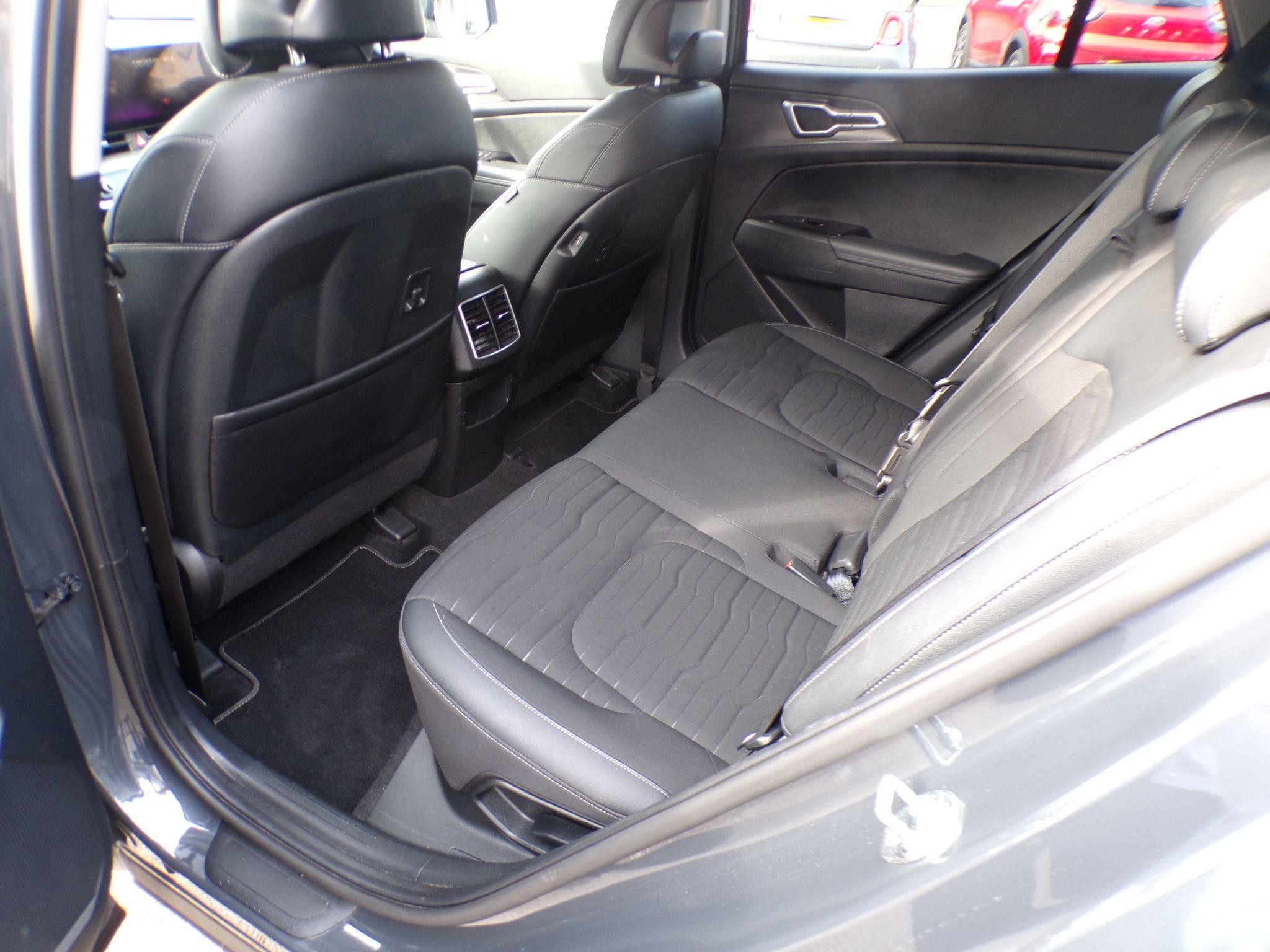 Kia Sportage Image 15