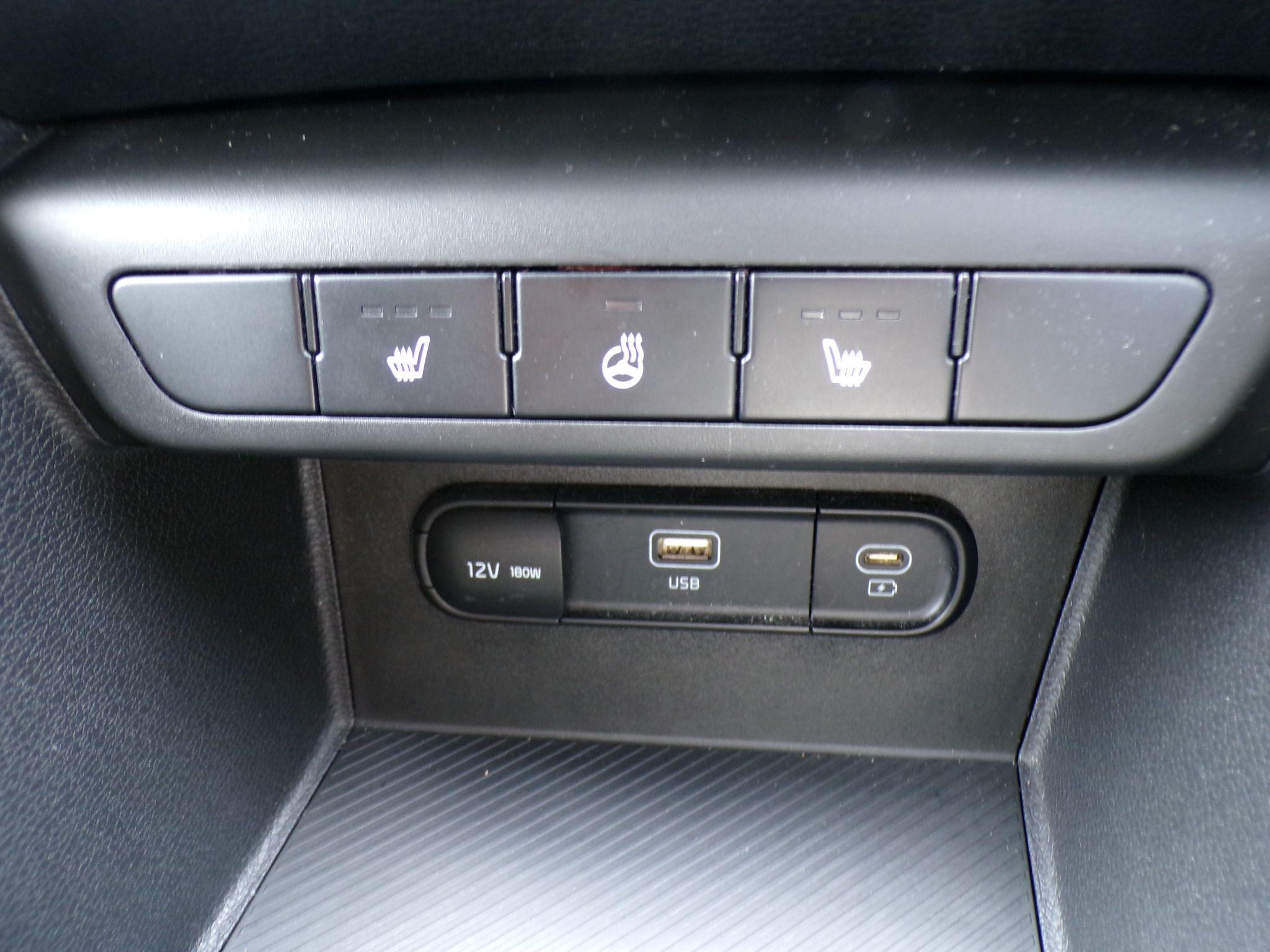 Kia Sportage Image 30