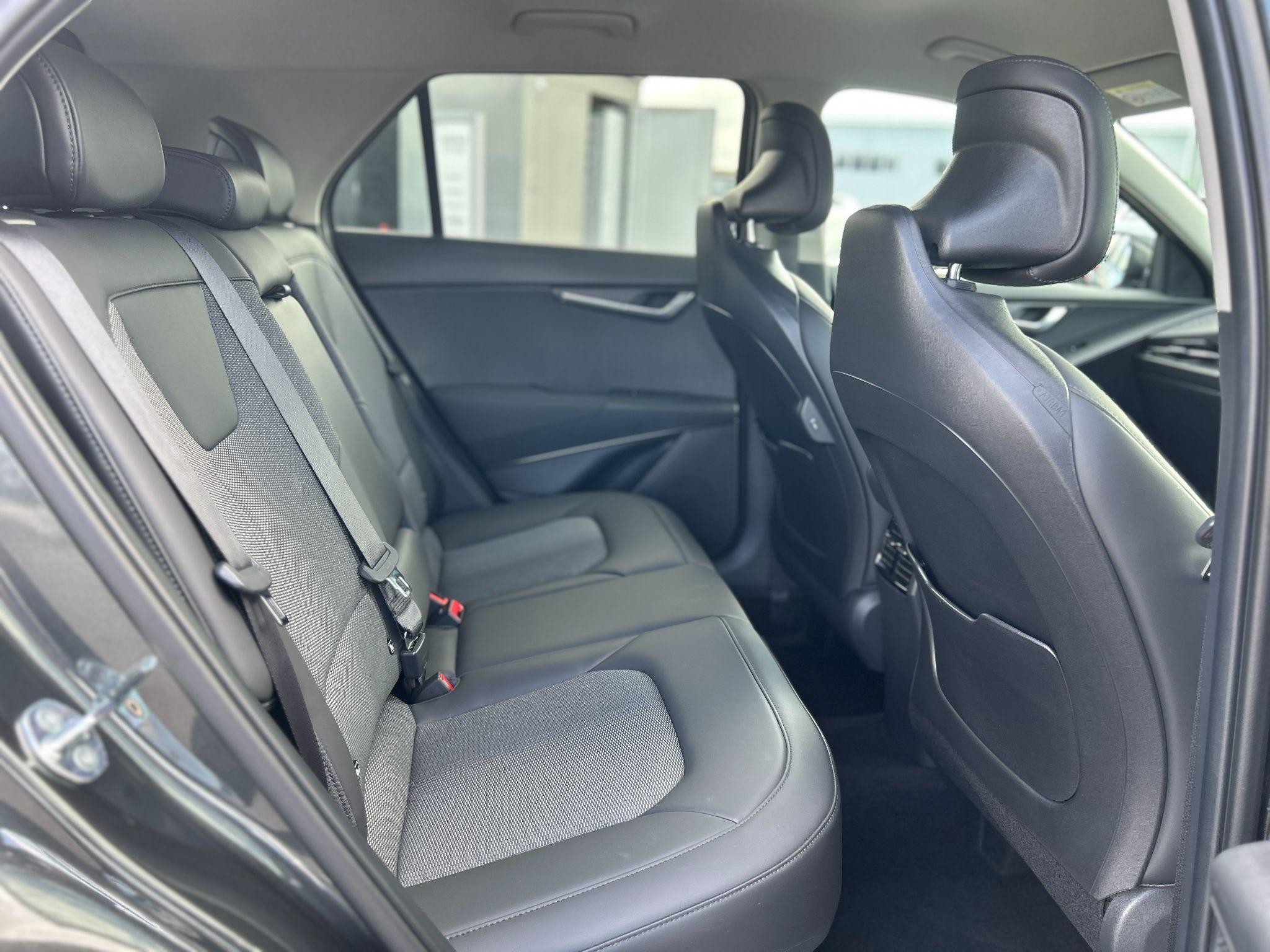 Kia Niro Image 24