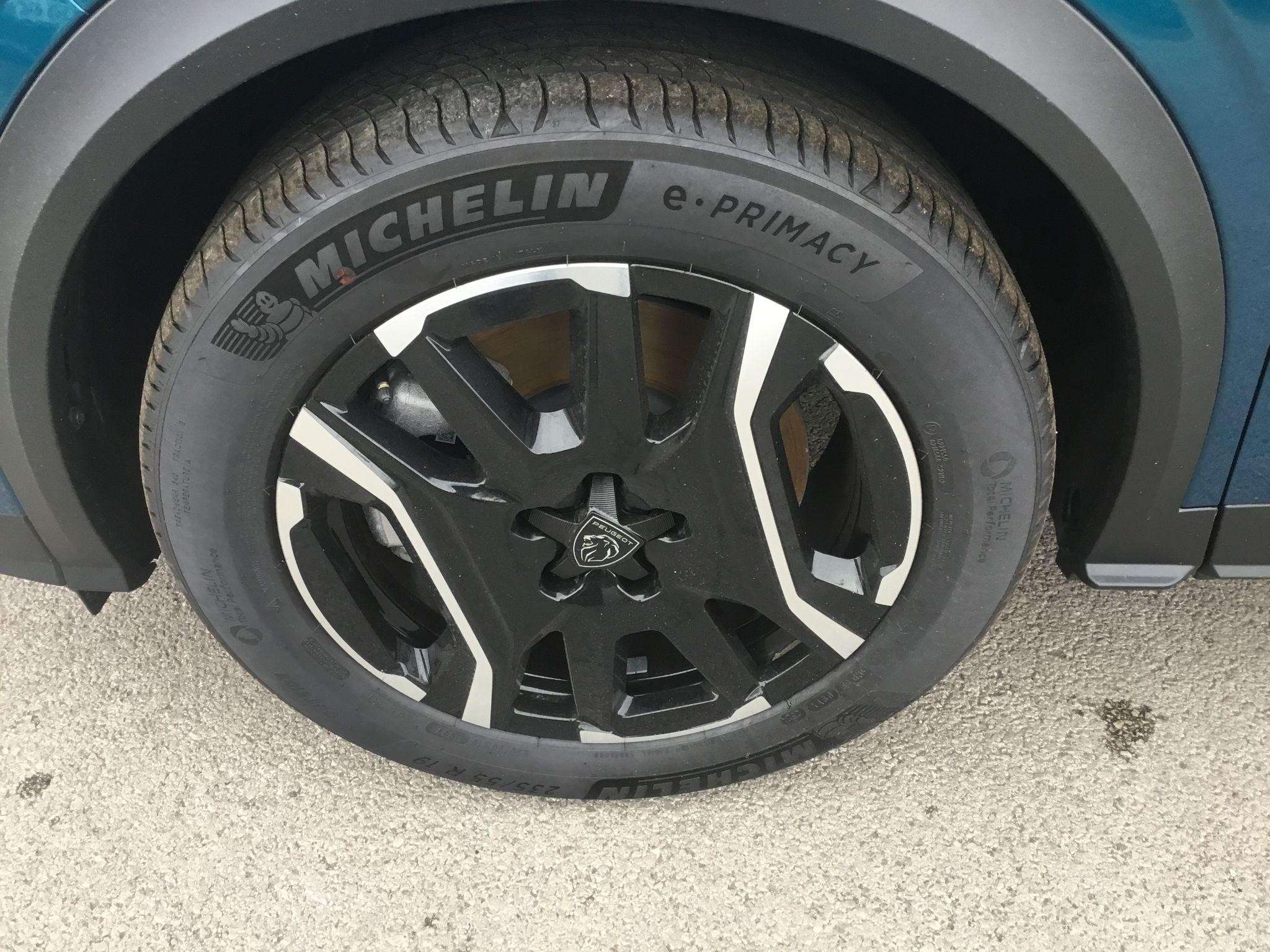 Peugeot E-5008 Image 12