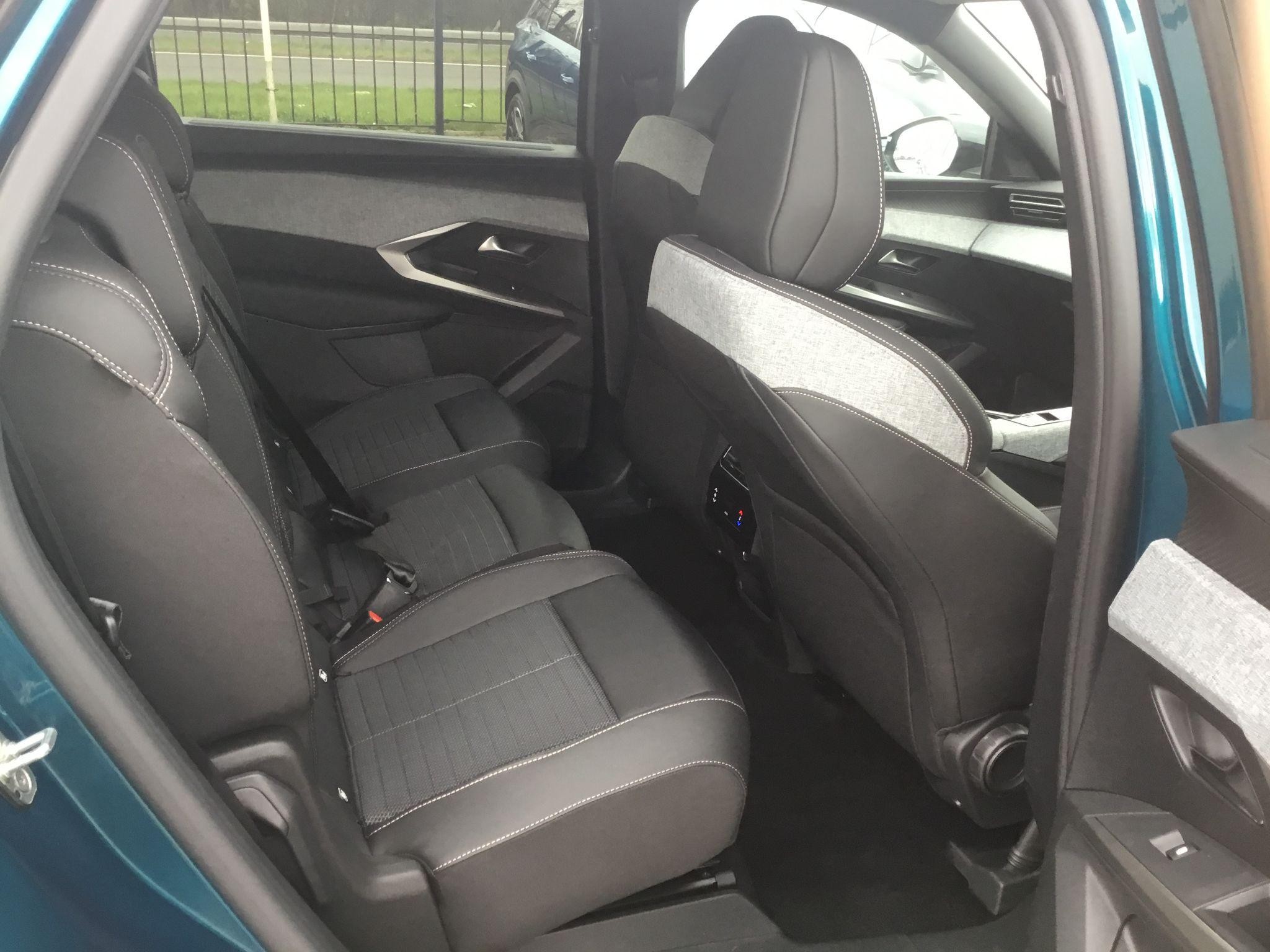 Peugeot E-5008 Image 15