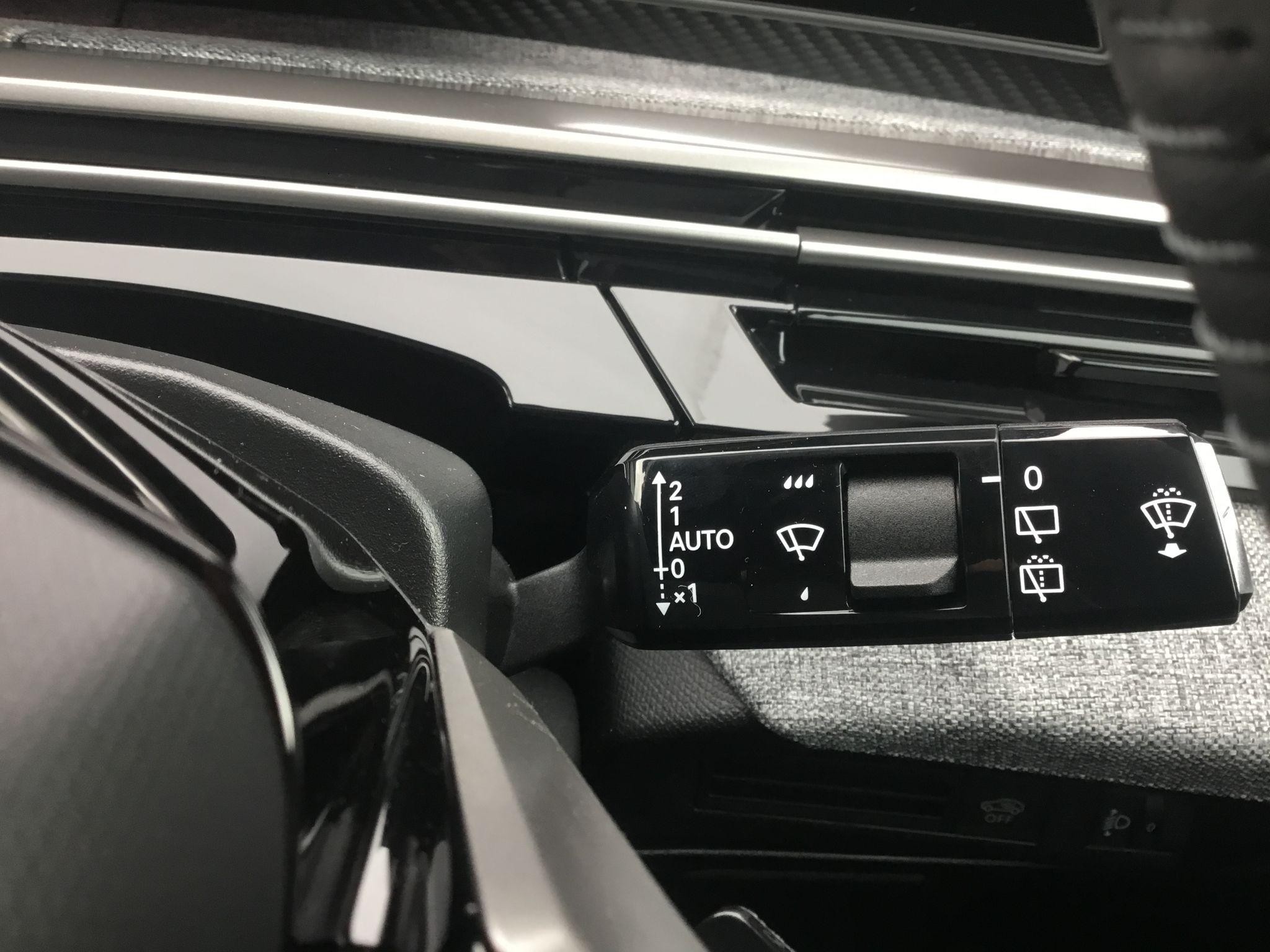 Peugeot E-5008 Image 28