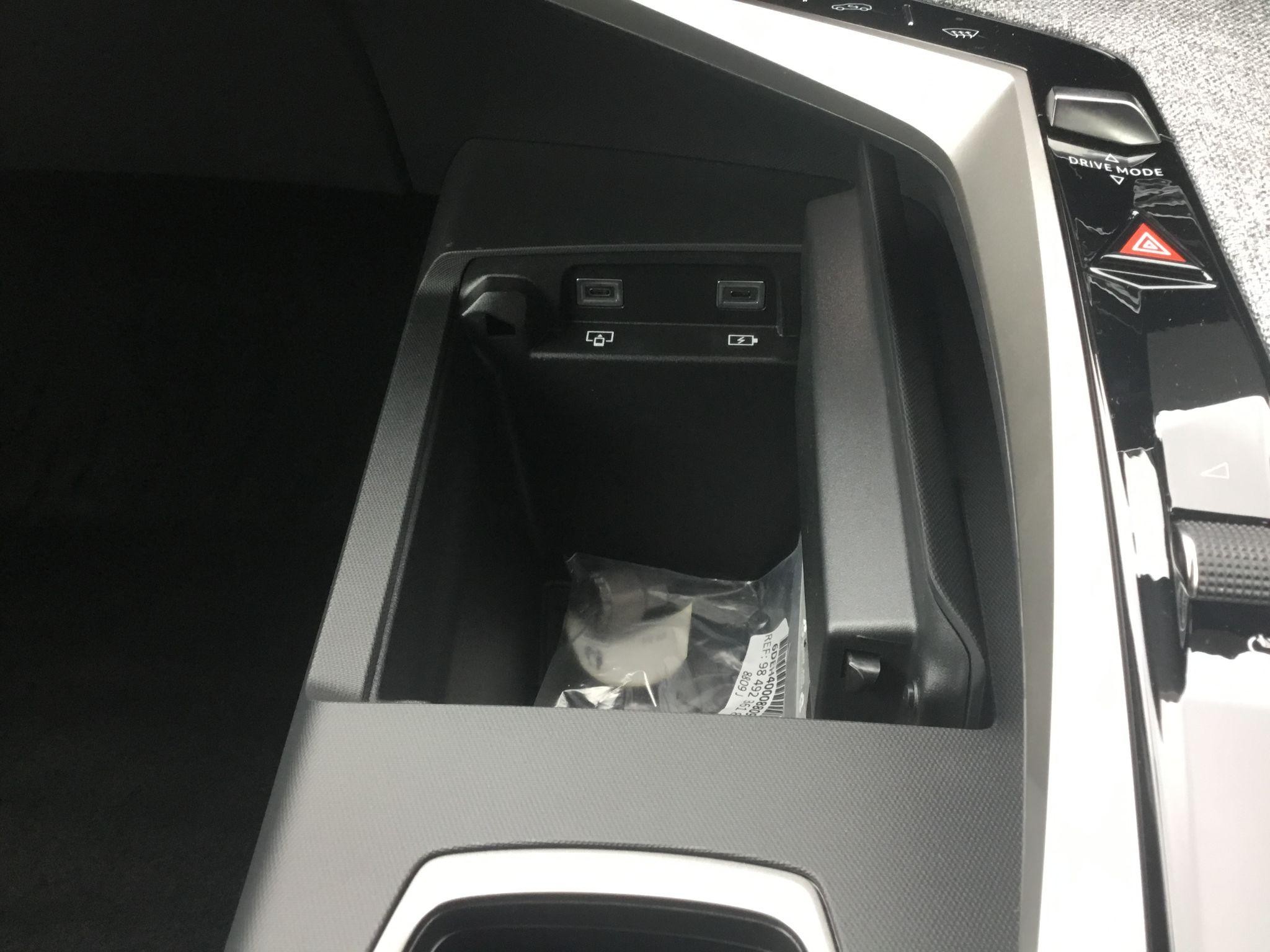 Peugeot E-5008 Image 33