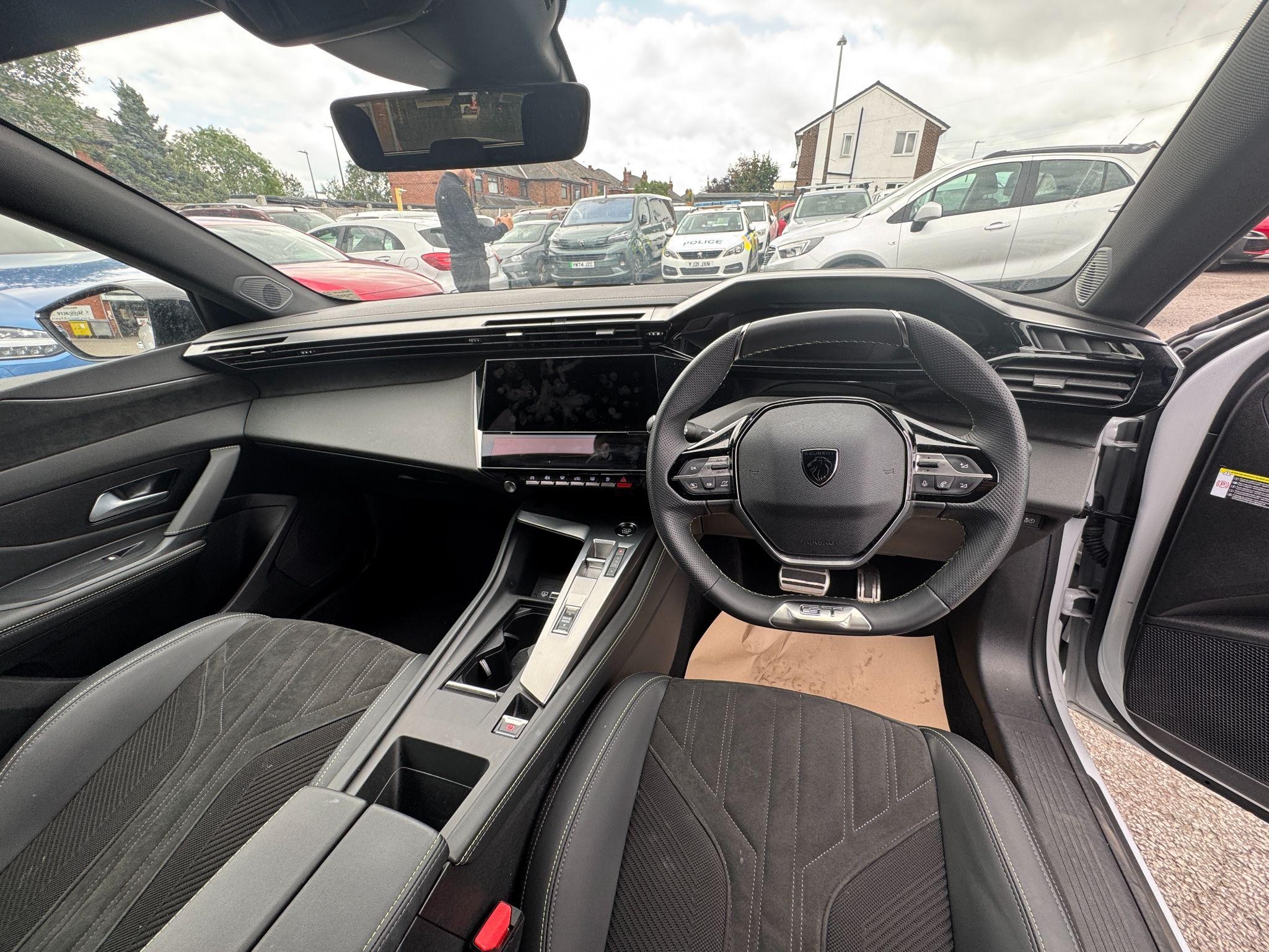 Peugeot E-308 SW Image 8