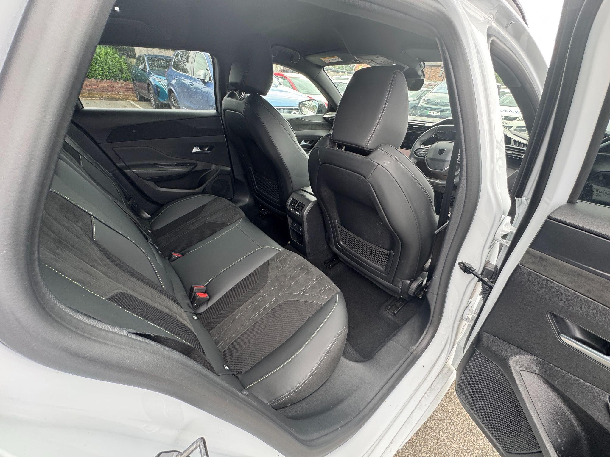Peugeot E-308 SW Image 10