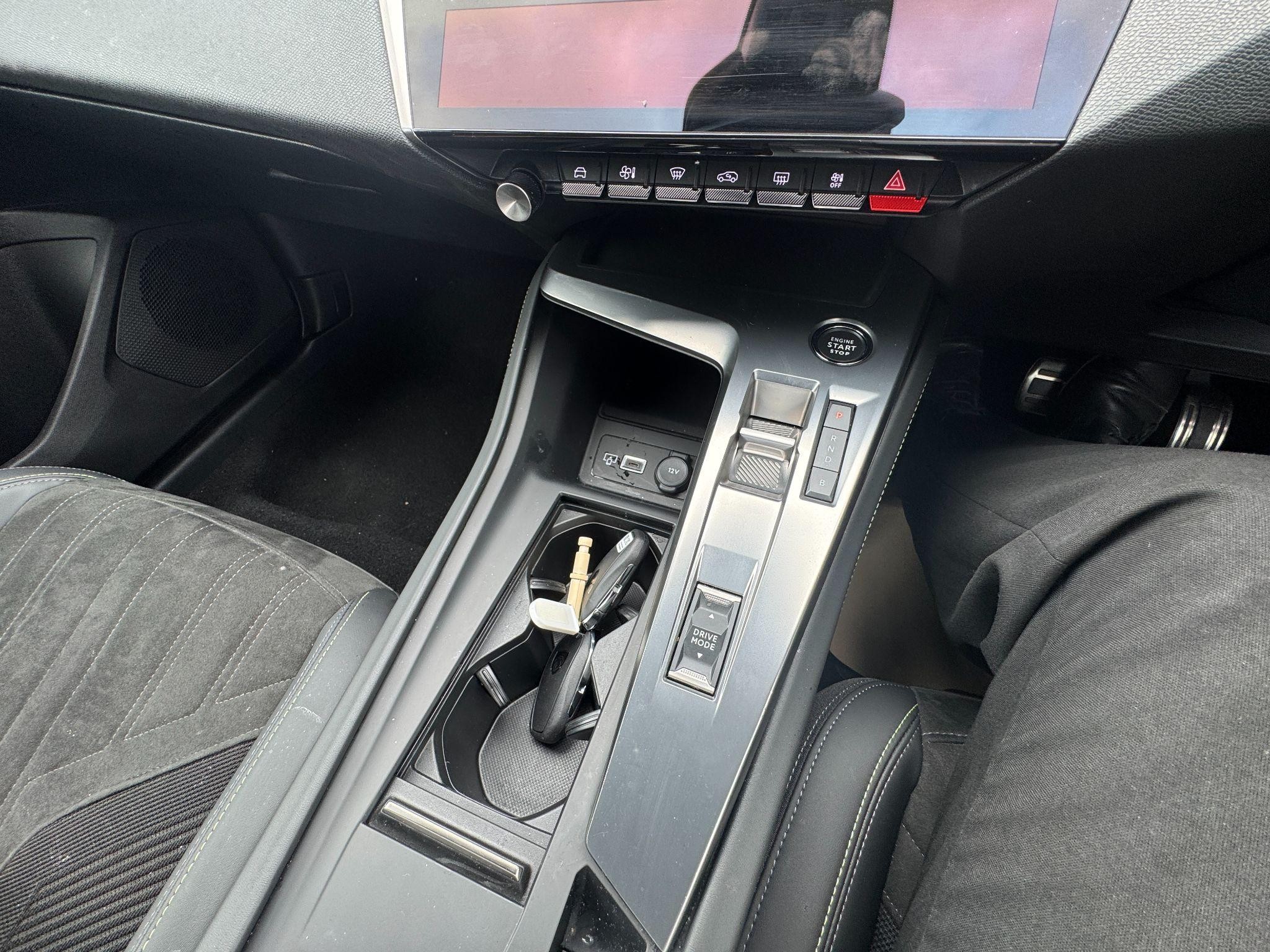 Peugeot E-308 SW Image 12