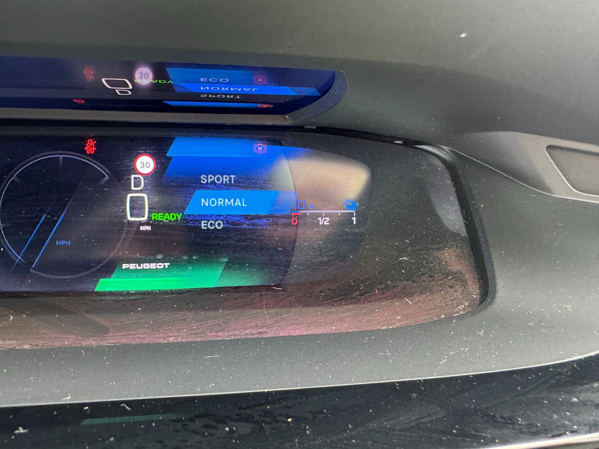 Peugeot E-308 SW Image 18