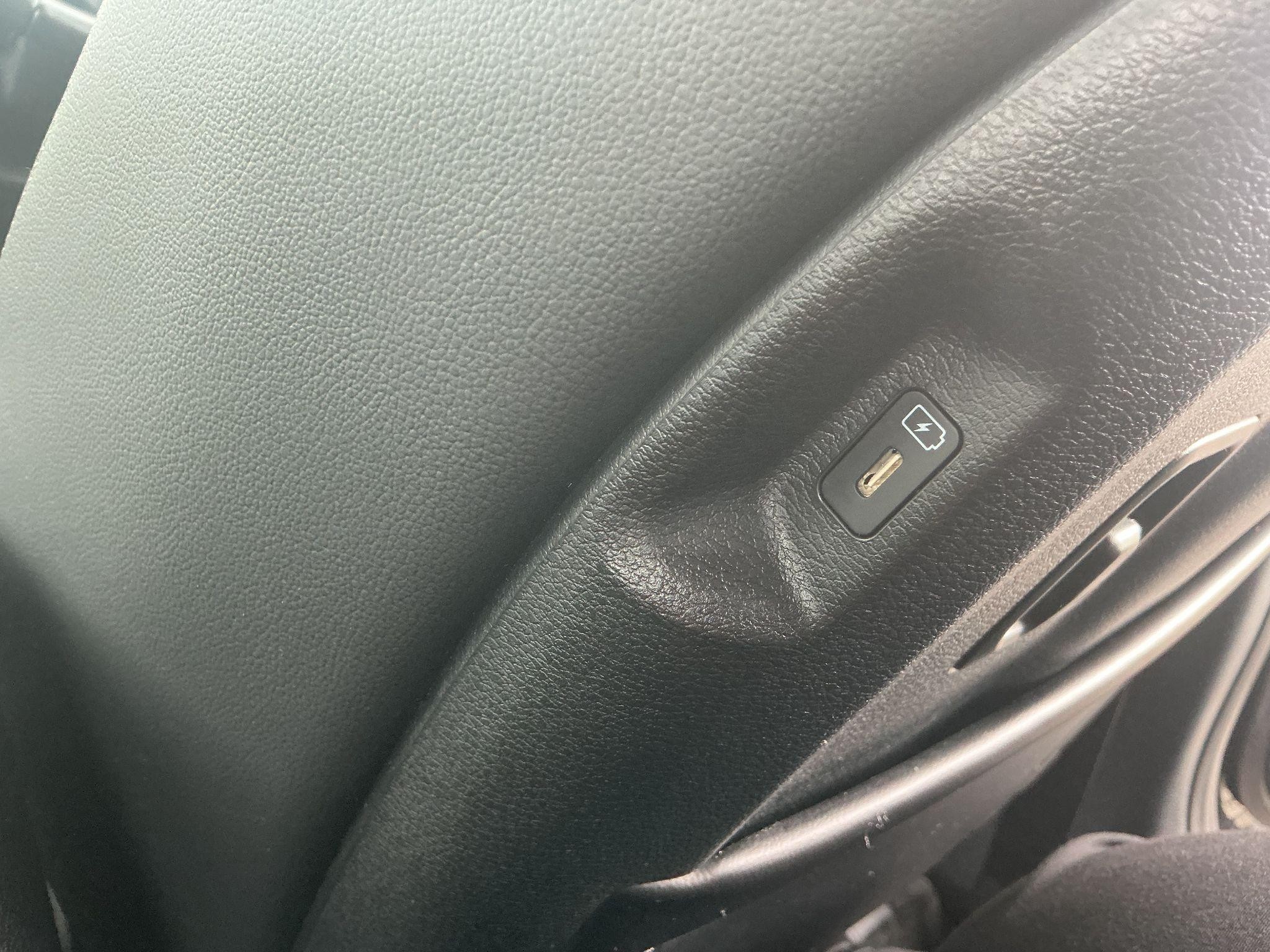 Kia Sportage Image 17