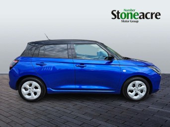 Suzuki Swift 1.2 MHEV Motion Euro 6 (s/s) 5dr FT74NRJ Image 2