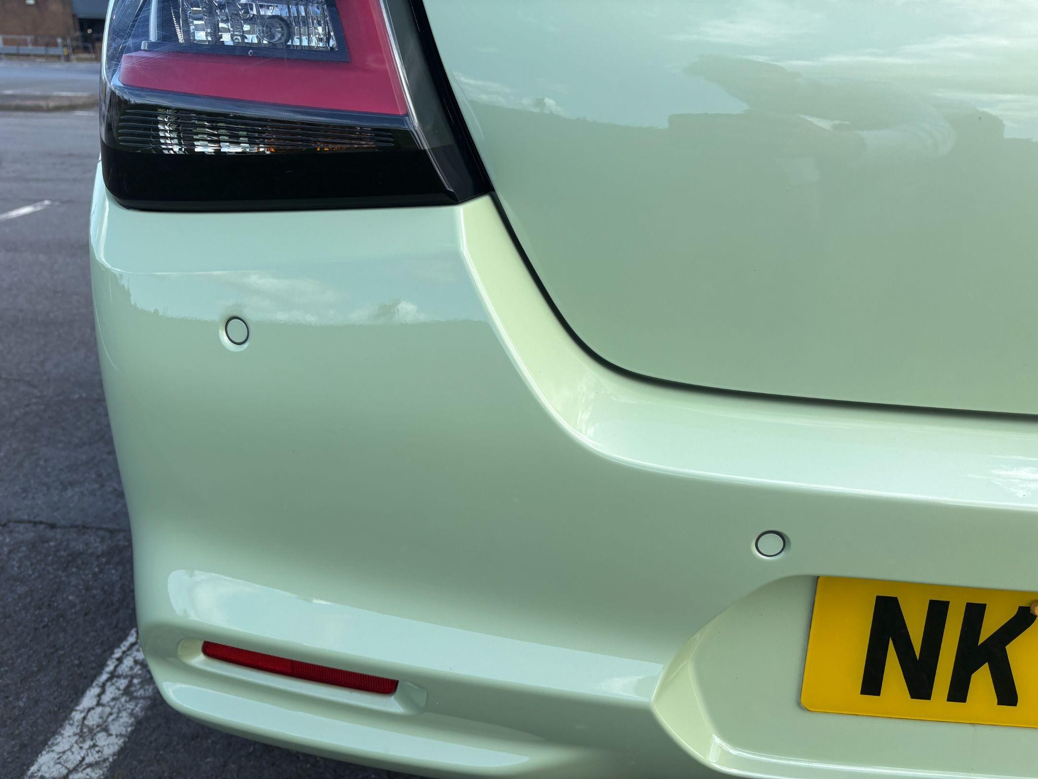 Suzuki Swift Image 10