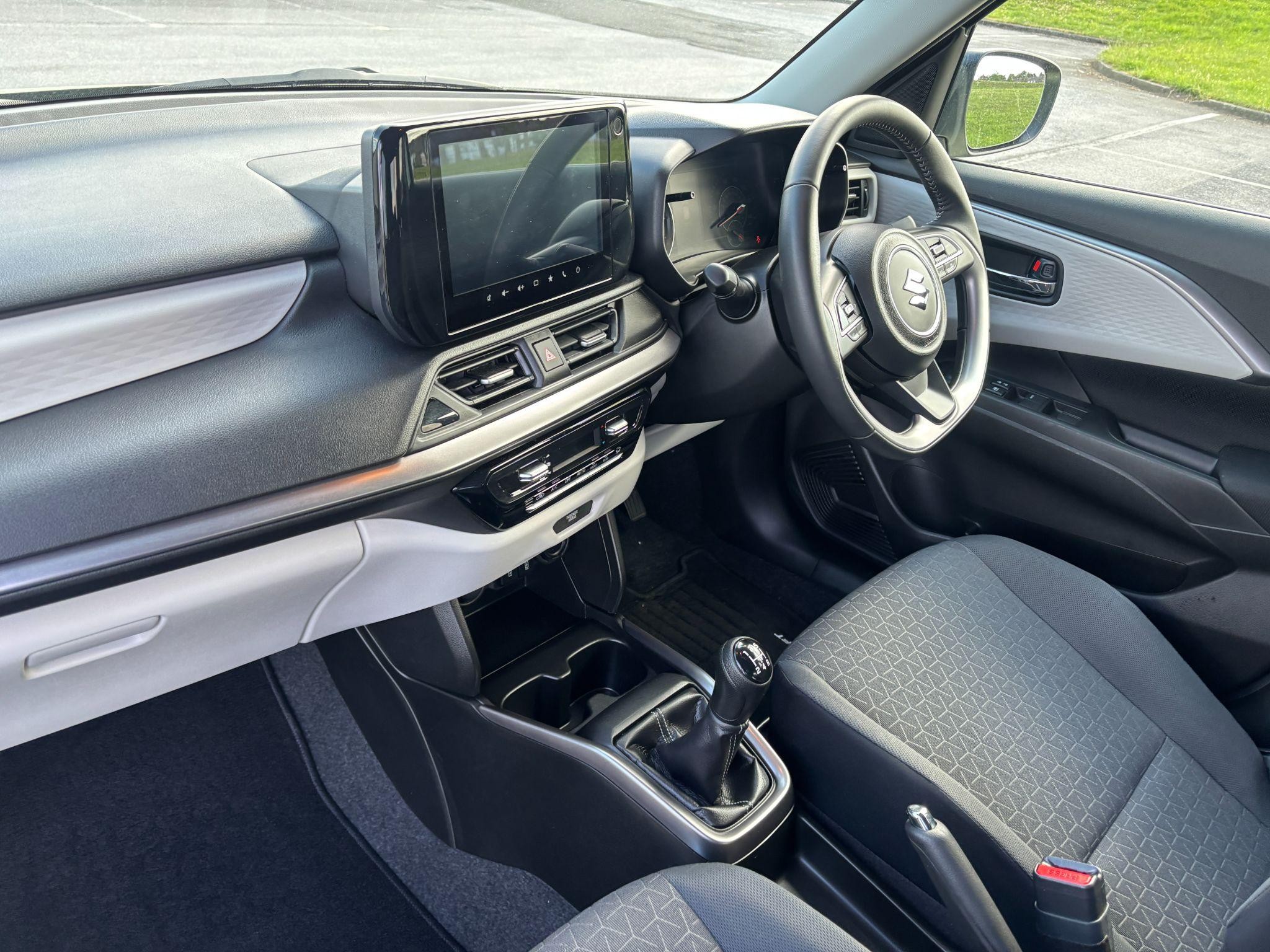 Suzuki Swift Image 14