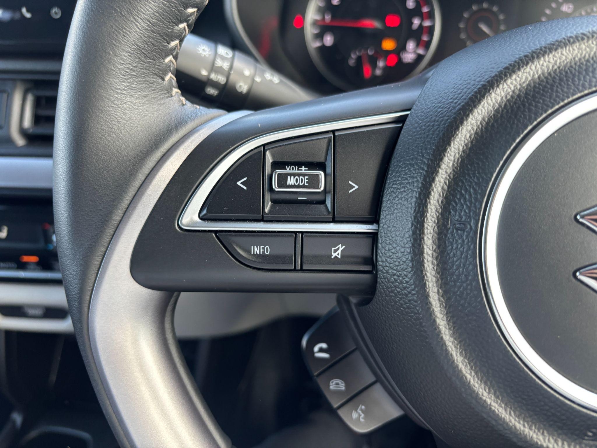 Suzuki Swift Image 22